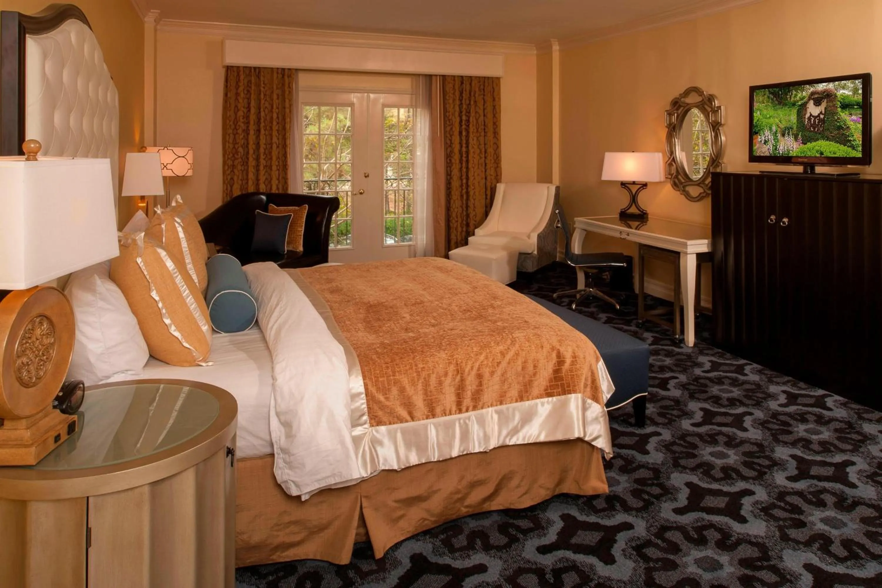 King Room in The Siena Hotel, Autograph Collection