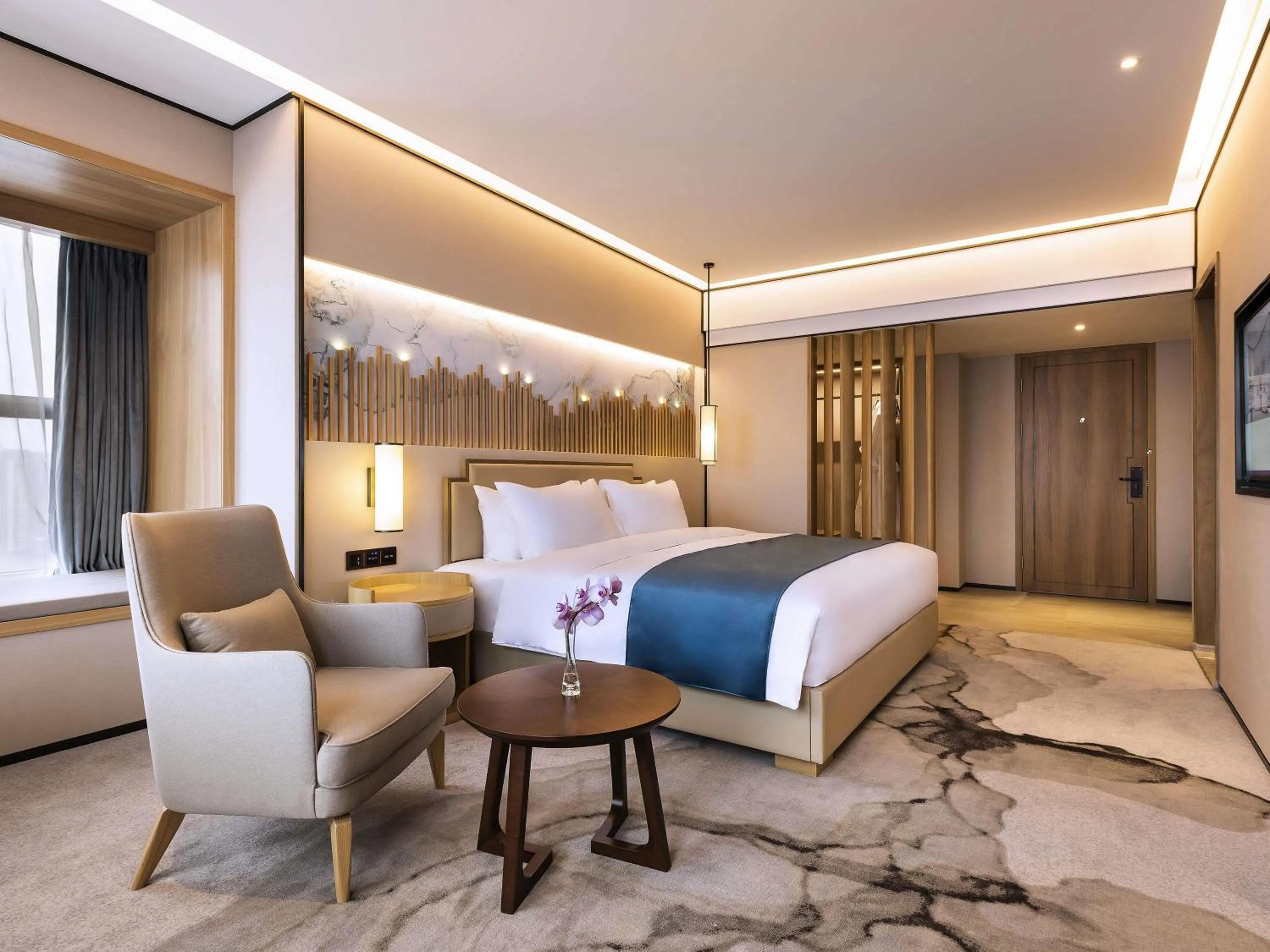 Standard King Room in Mercure Chengdu Huapaifang
