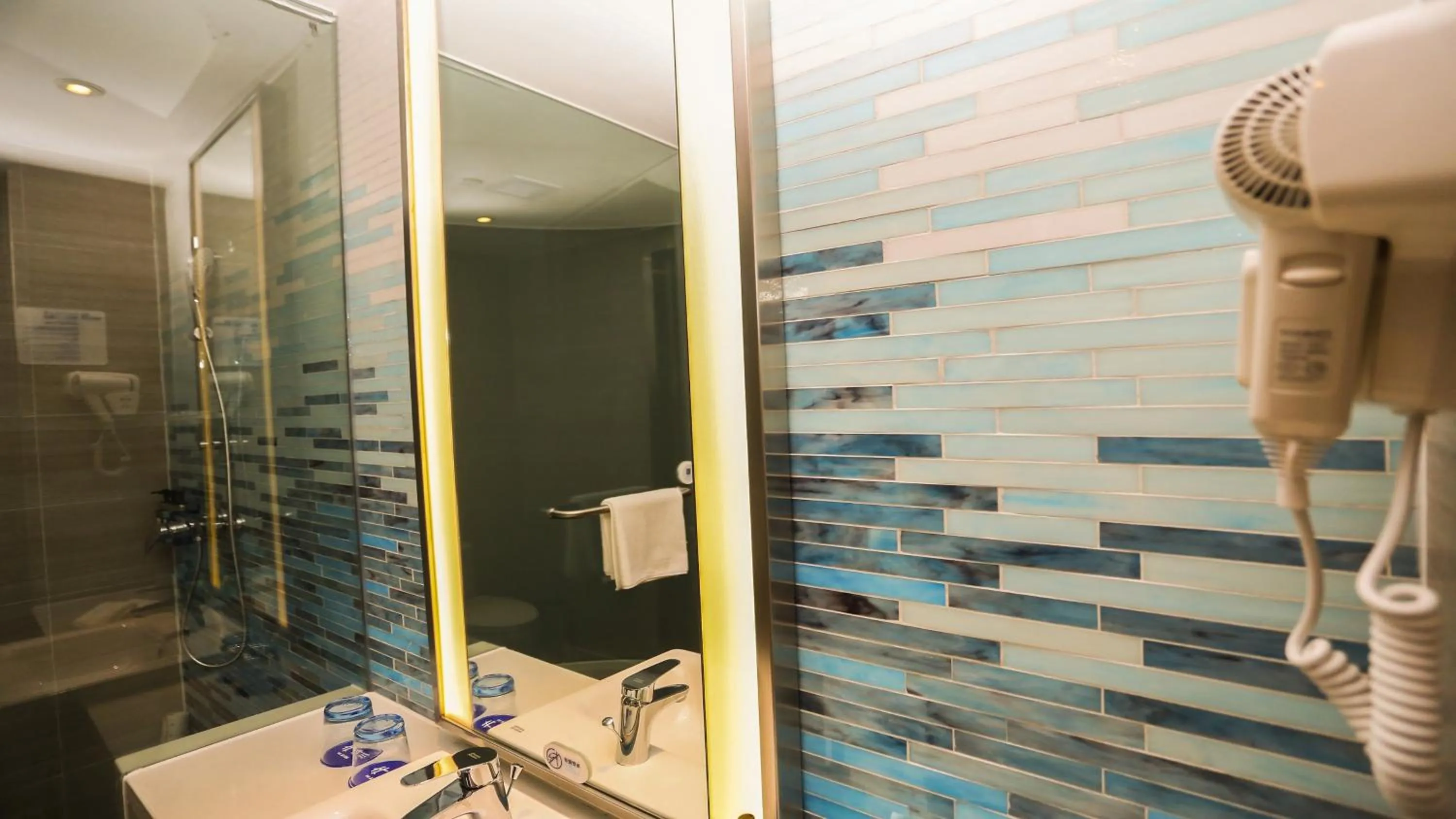 Standard Twin Room in Holiday Inn Express Linyi Riverside by IHG