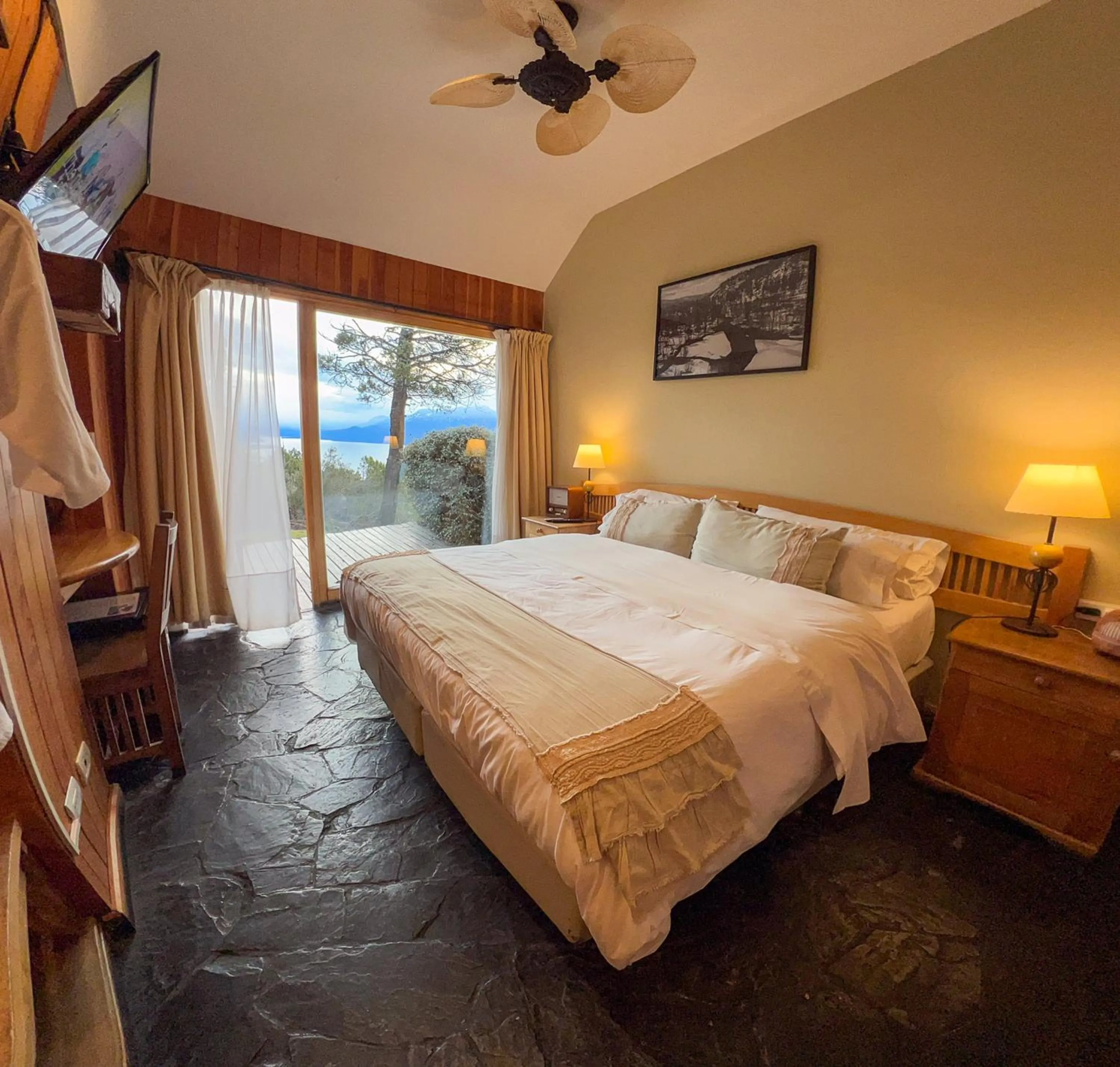 Double or Twin Room in Arrayan Lake View Mountain Lodge & Casa De Te Arrayan