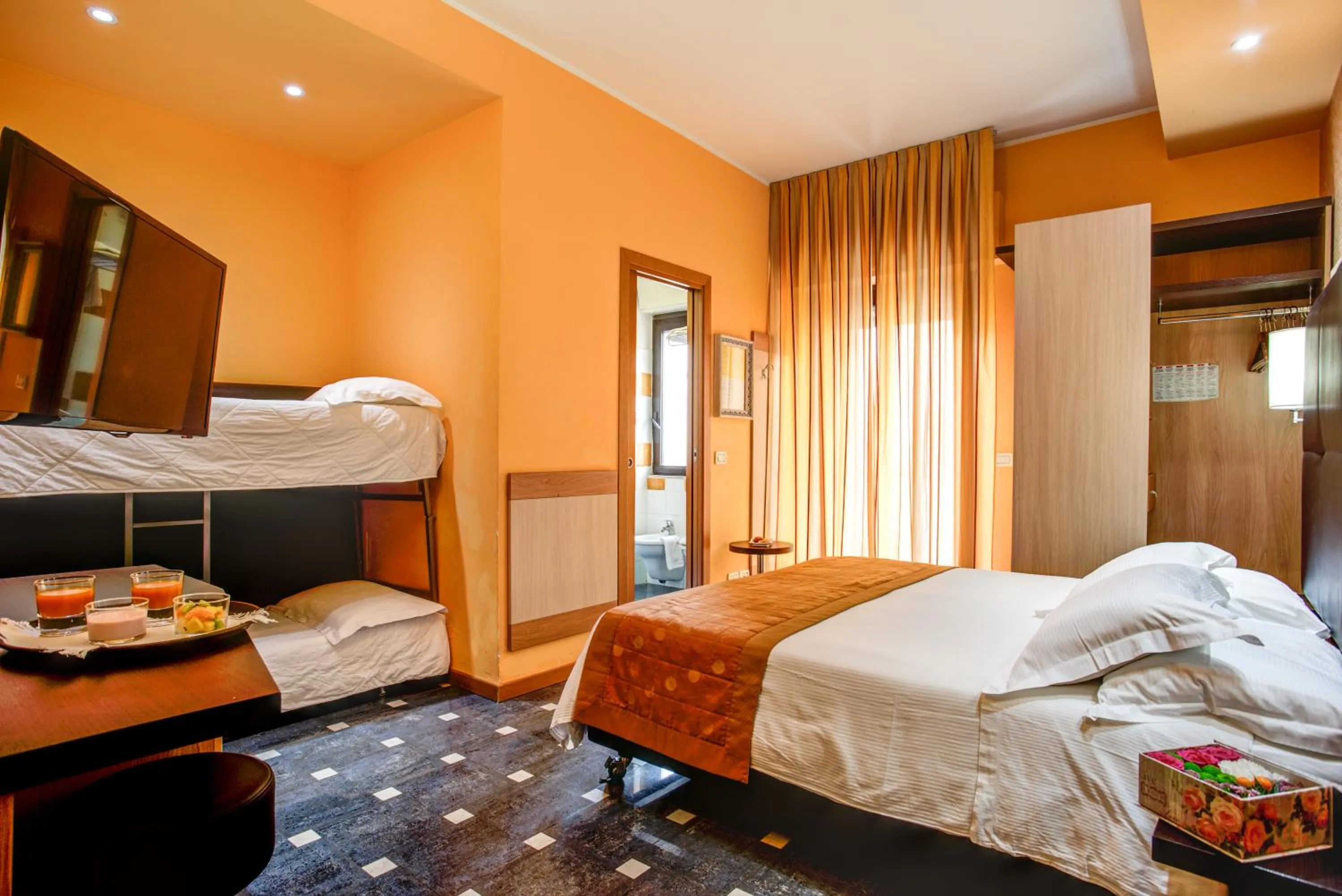 Comfort Triple Room in Hotel Genty