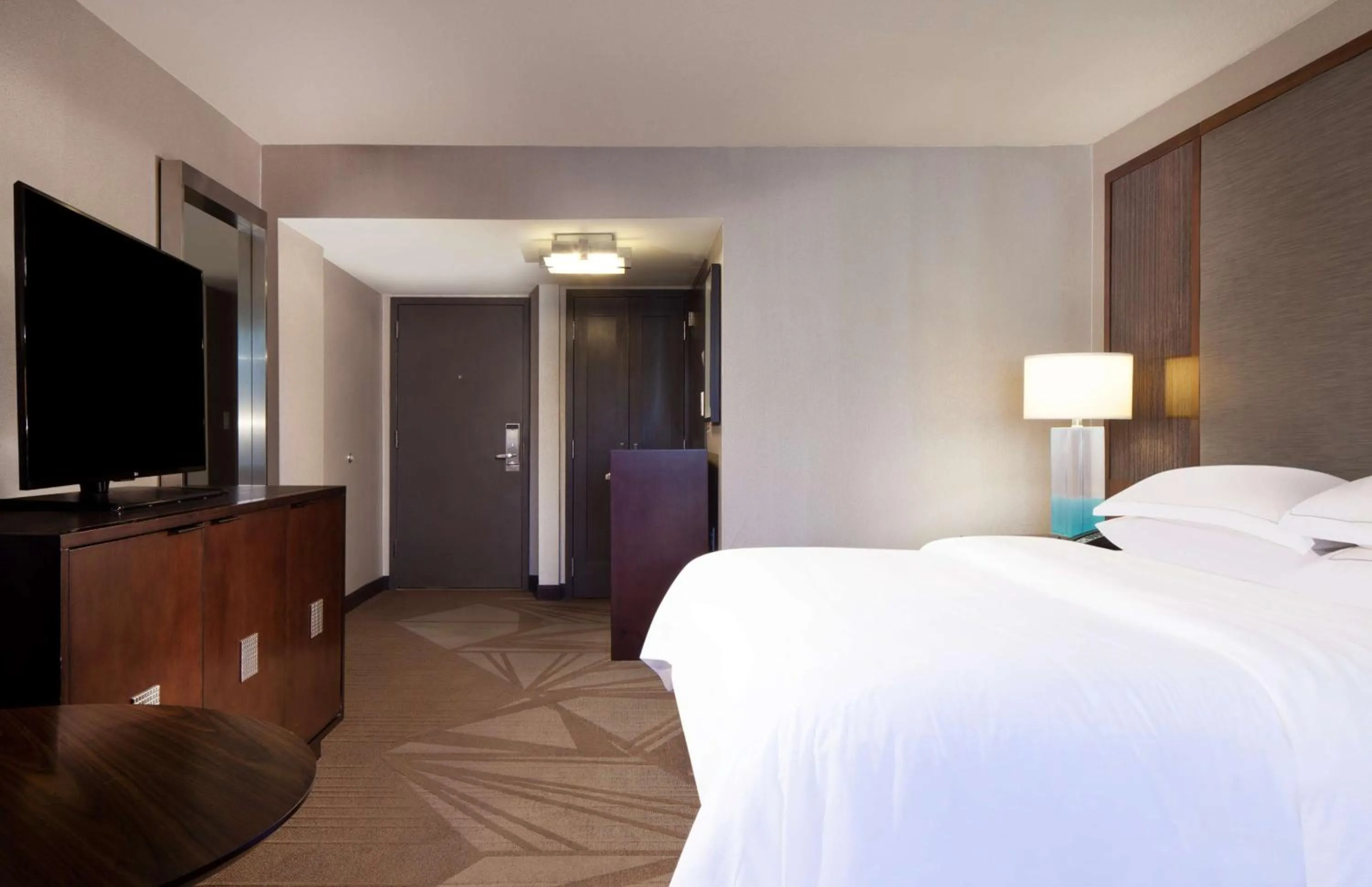 Superior King Room in Hilton Parsippany