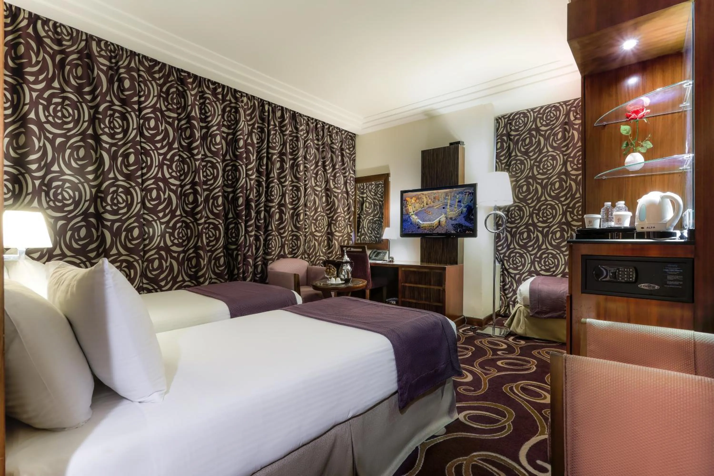 Family Suite City View in Elaf Kinda Hotel