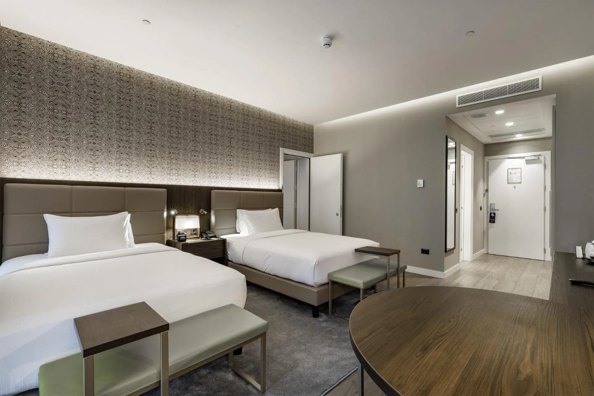 Room with Two Single Beds in Doubletree By Hilton Pointe-Noire City Centre