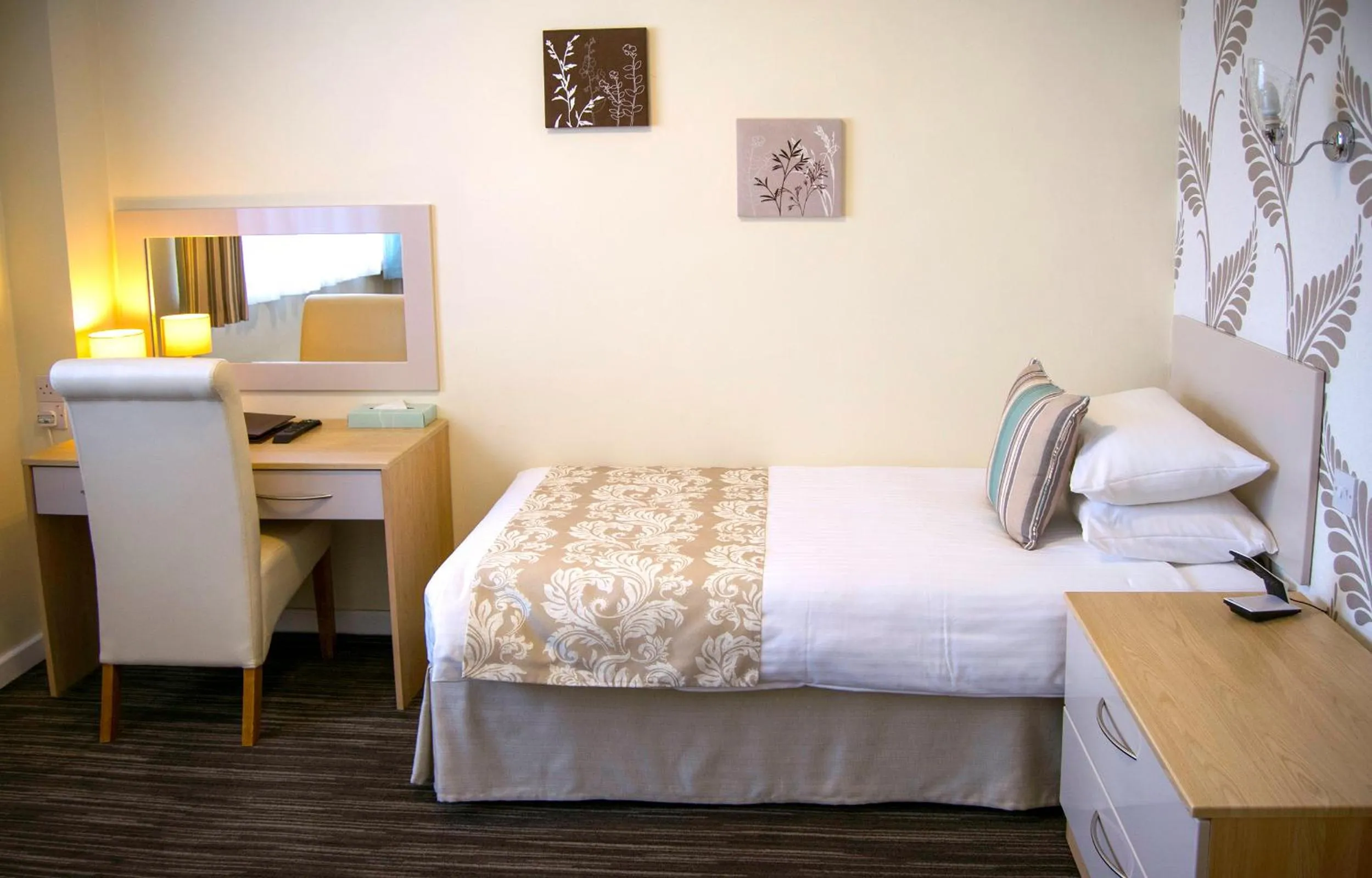 Superior Single Room with Sea View in Biarritz Hotel