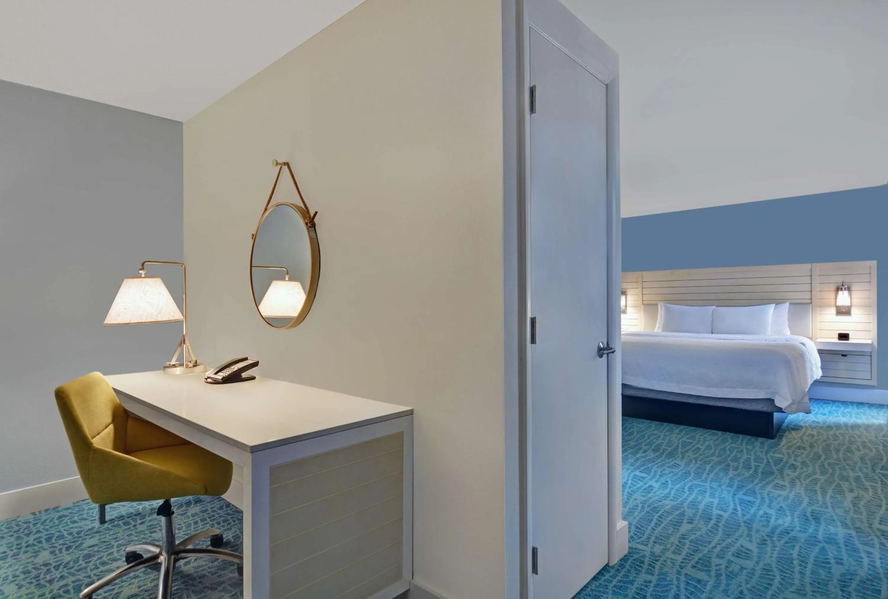 King Studio Suite - Non-Smoking in Hampton Inn Oceanfront Jacksonville Beach