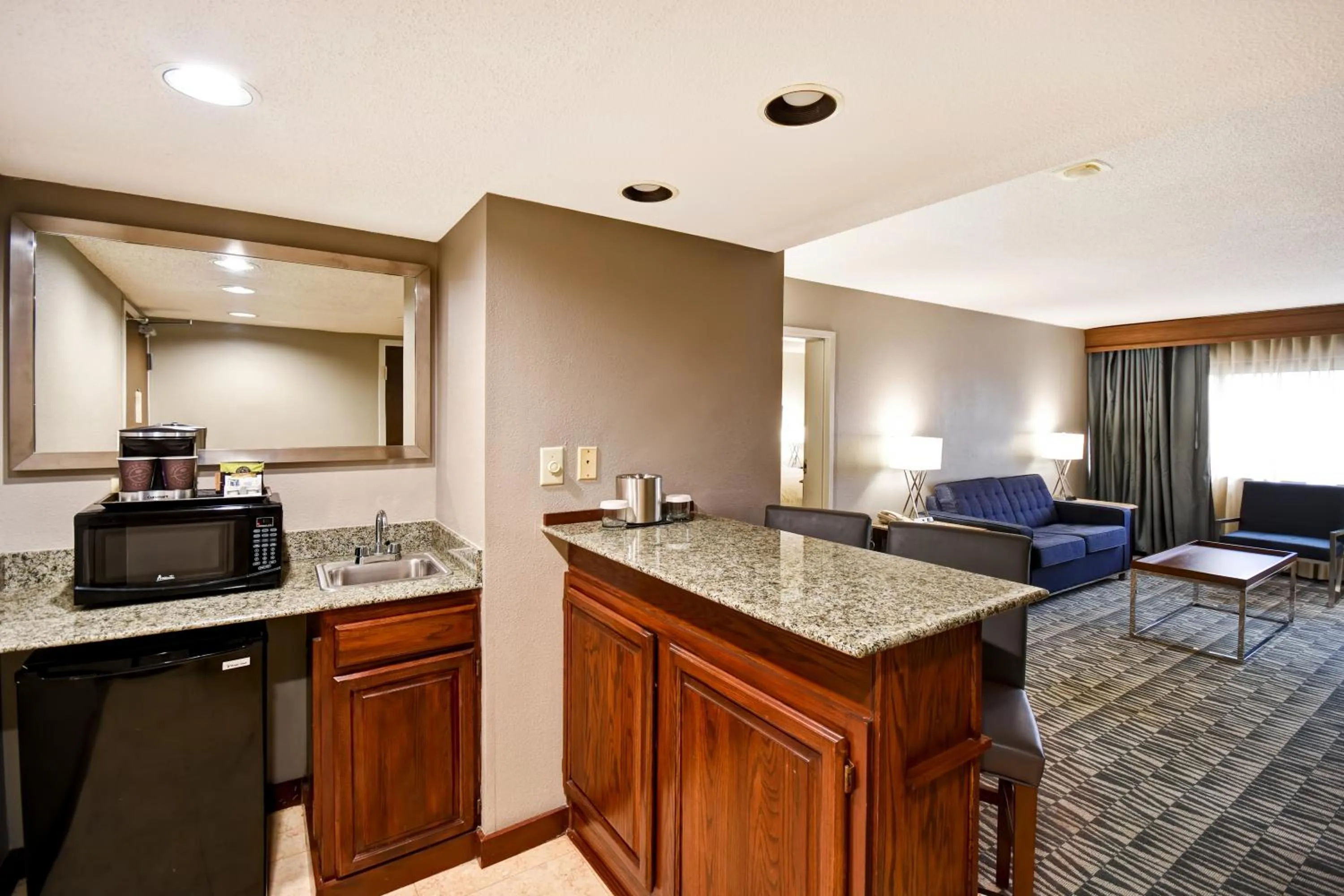 King Suite with Whirlpool - Non-Smoking in DoubleTree by Hilton Augusta