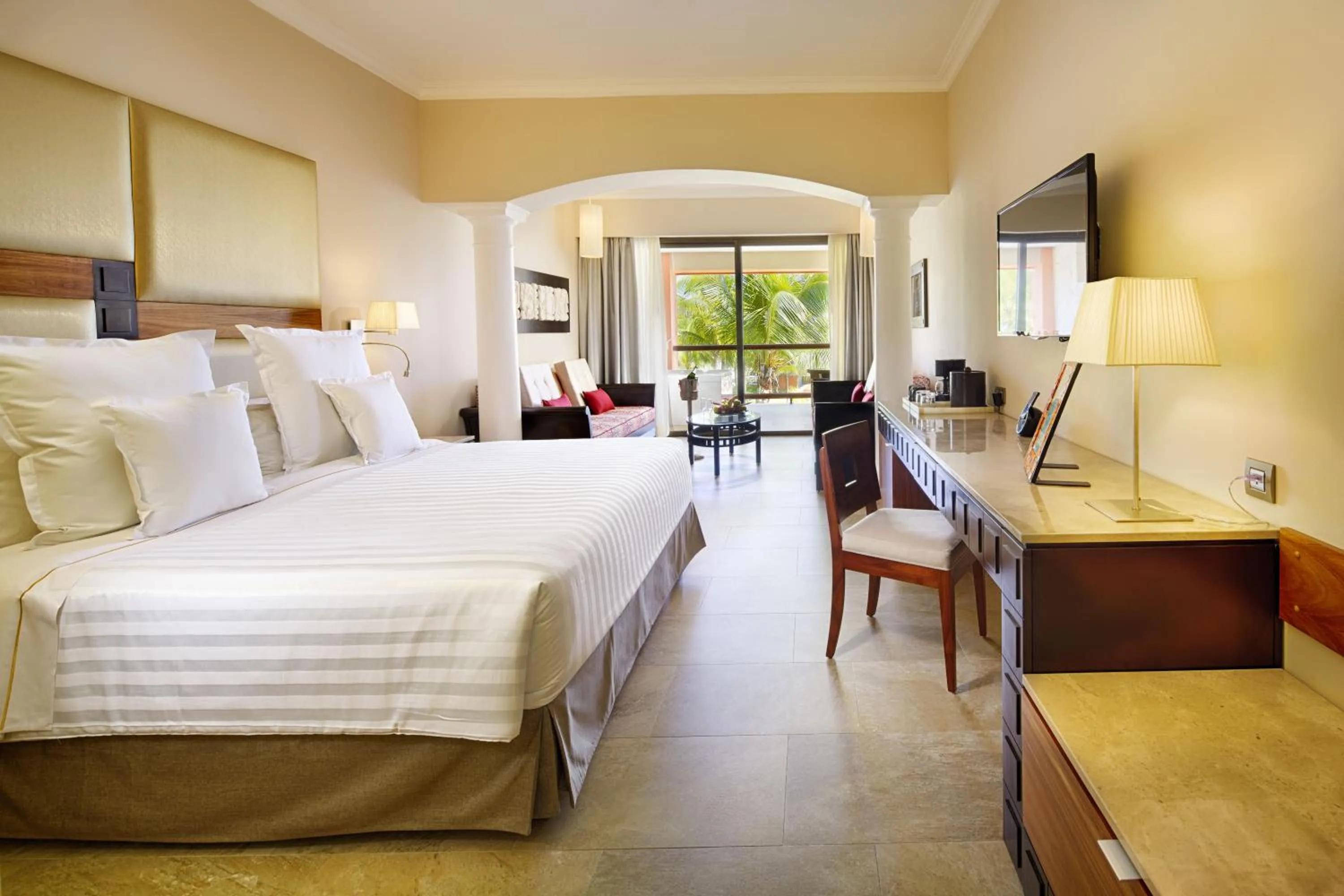 Junior Suite with Sea View in Barceló Maya Beach - All Inclusive