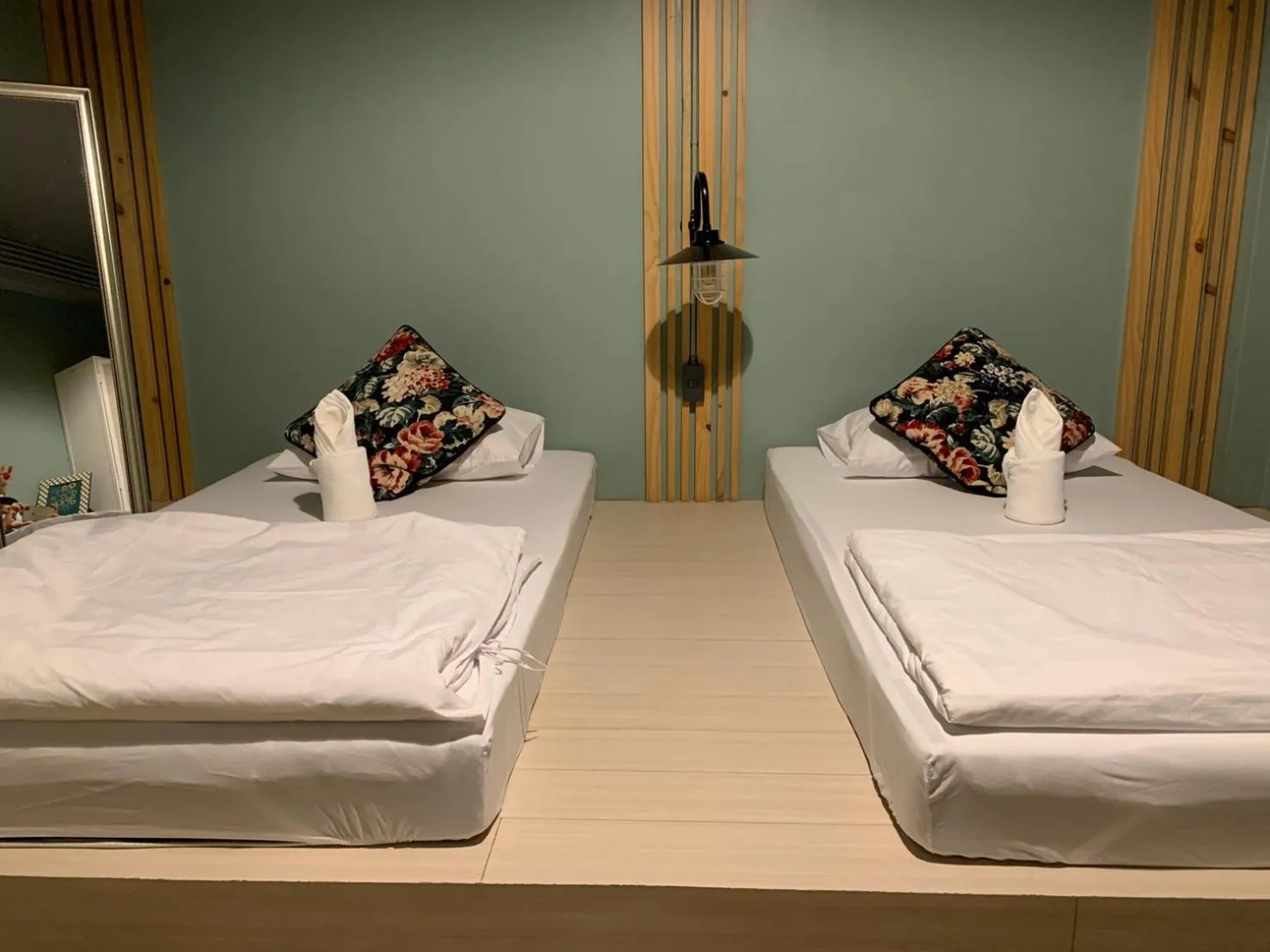 Standard Twin Room in Busket Hostel