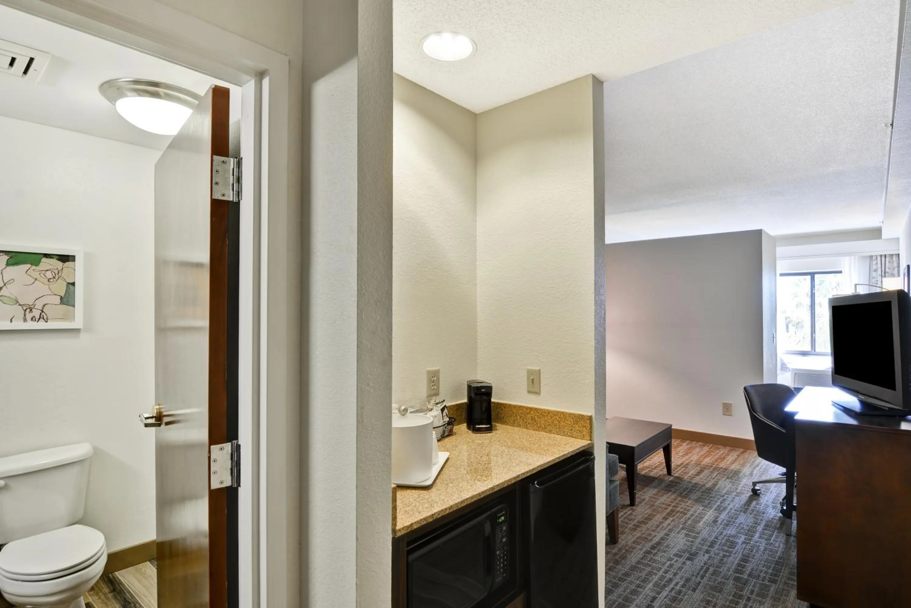 King Suite - Hearing Access/Non-Smoking in Hampton Inn & Suites Boynton Beach