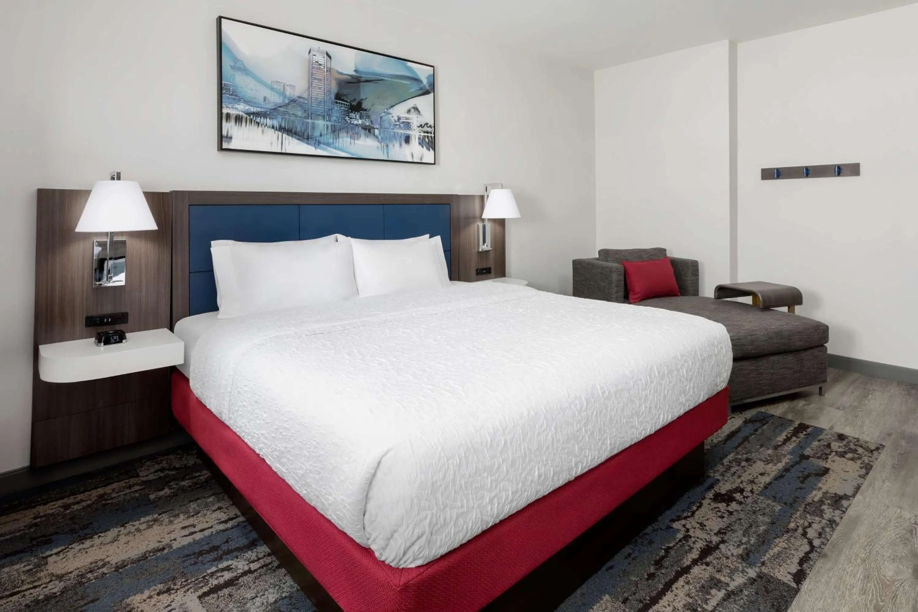 King Room with King Bed - Non-Smoking in Hampton Inn & Suites Baltimore Inner Harbor