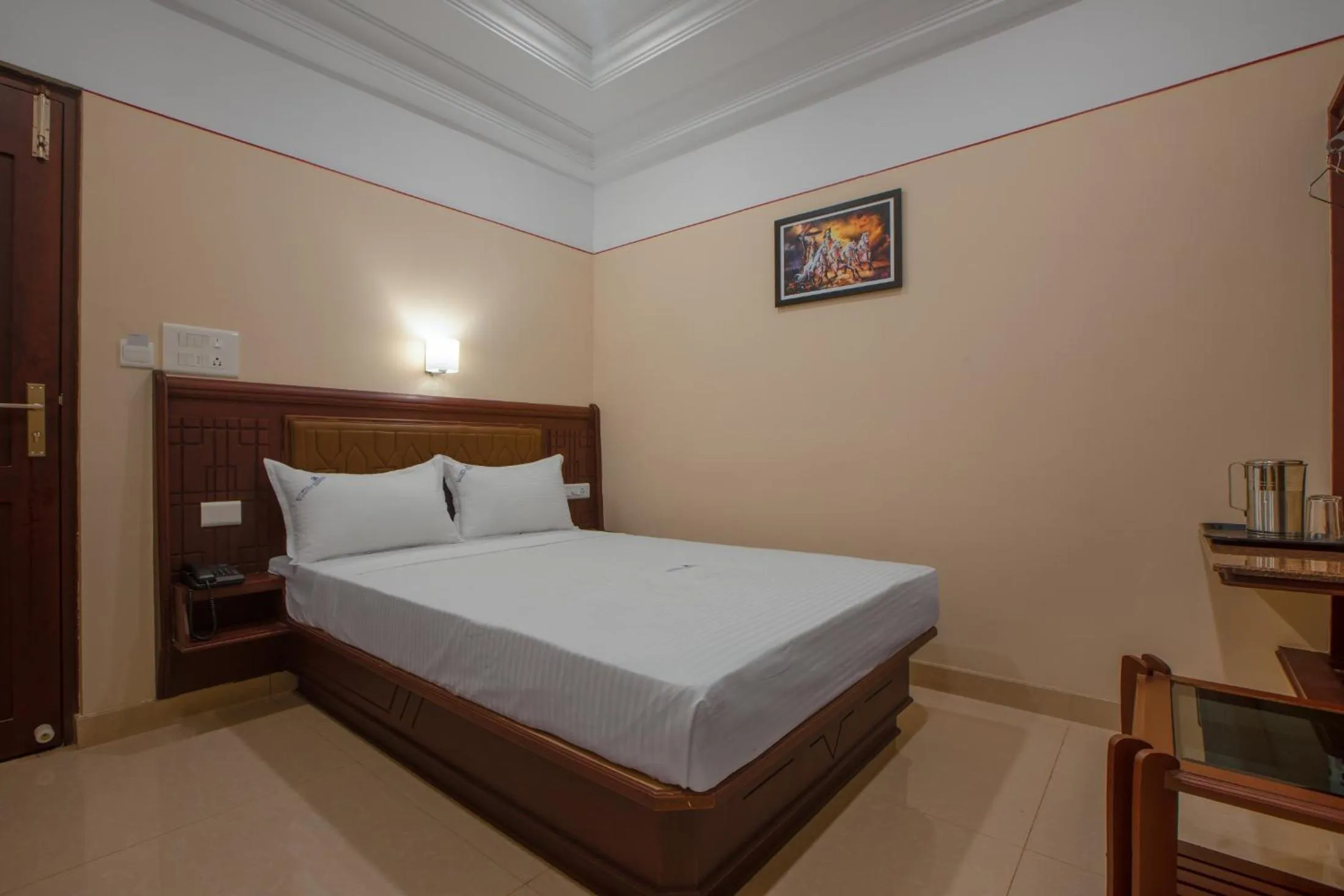 Standard Double Room in Hotel Vashanth Krishna