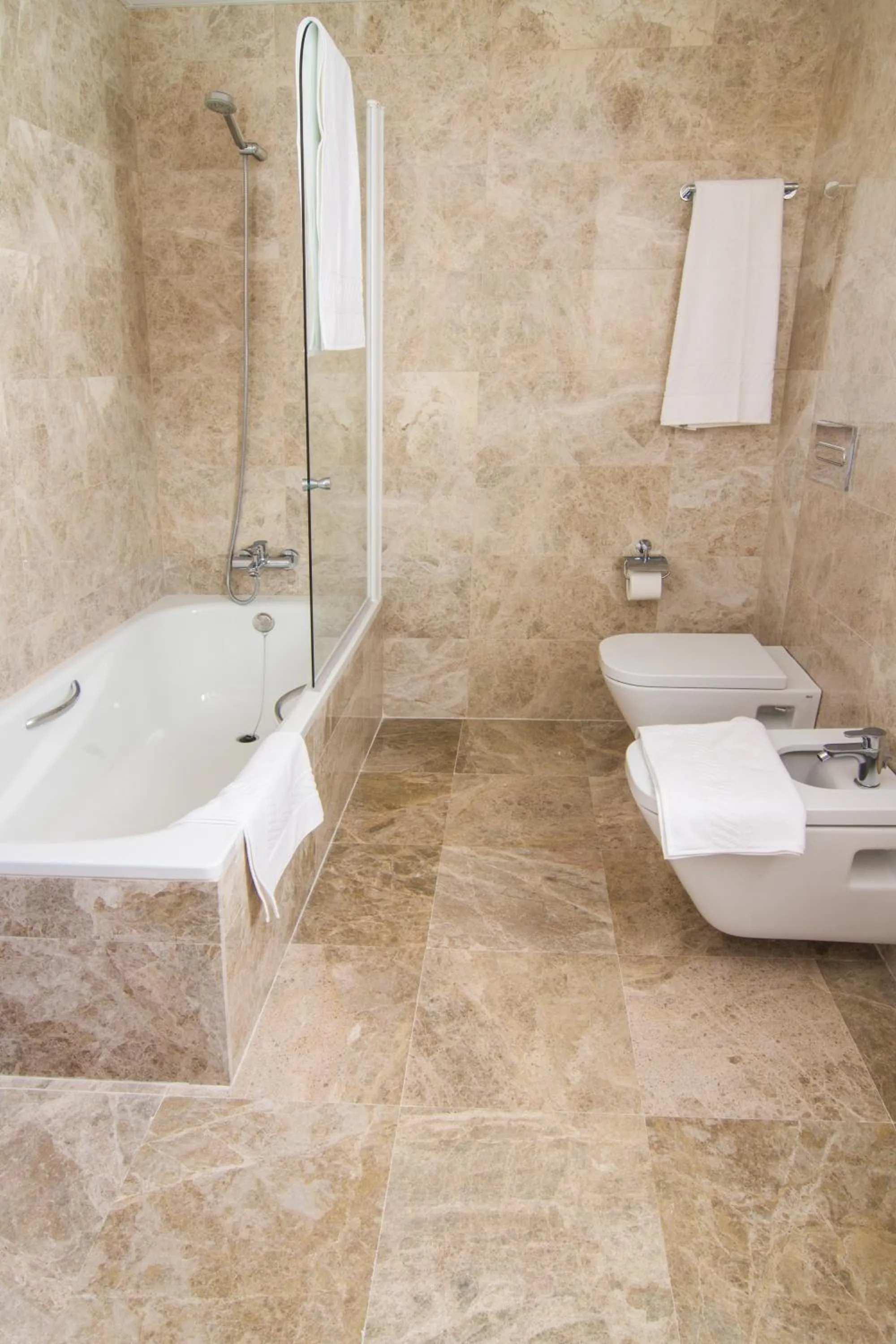 Double or Twin Room with Terrace in Hotel Senderos