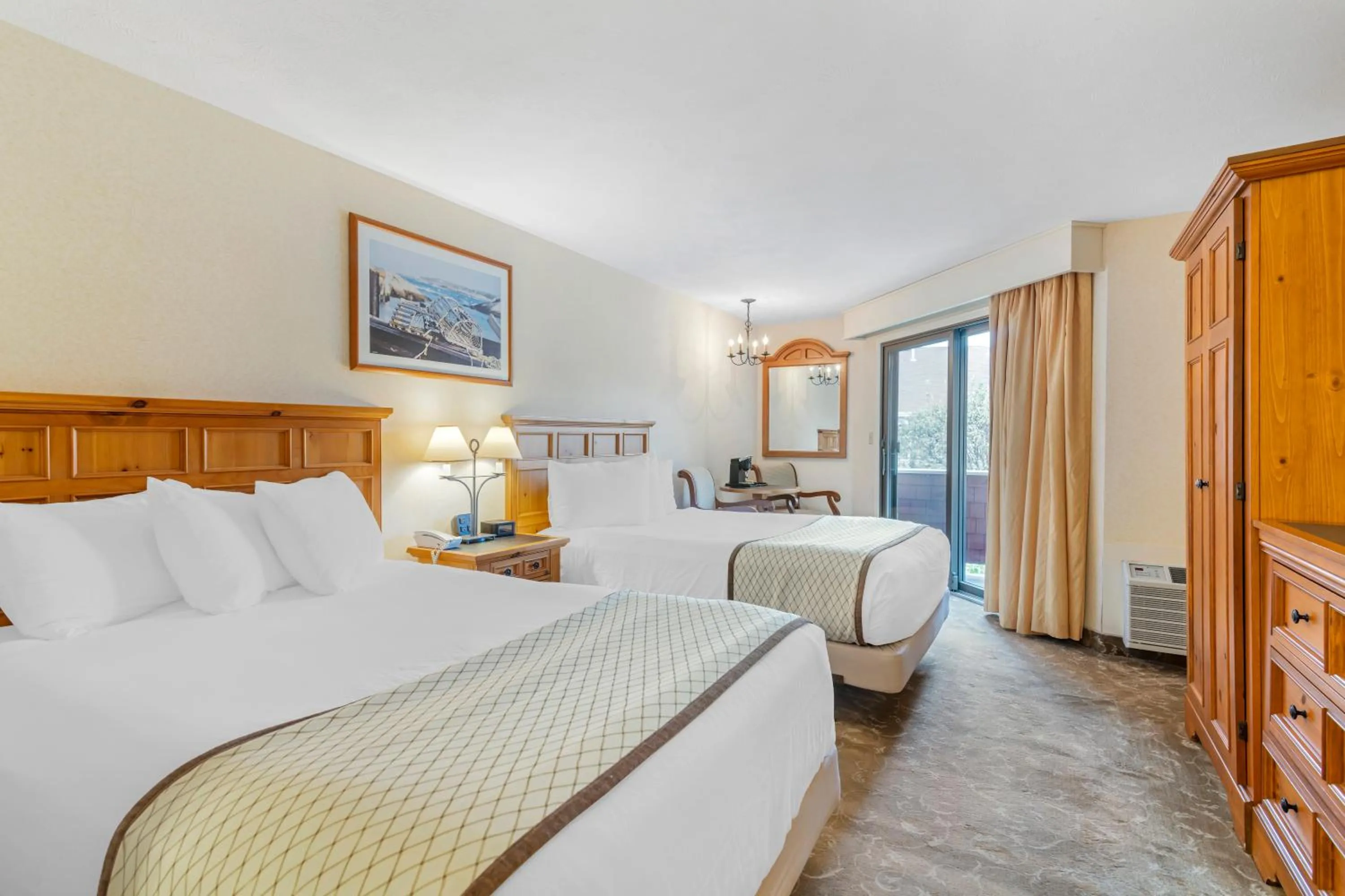 Double Room with Two Double Beds in Meadowmere Resort