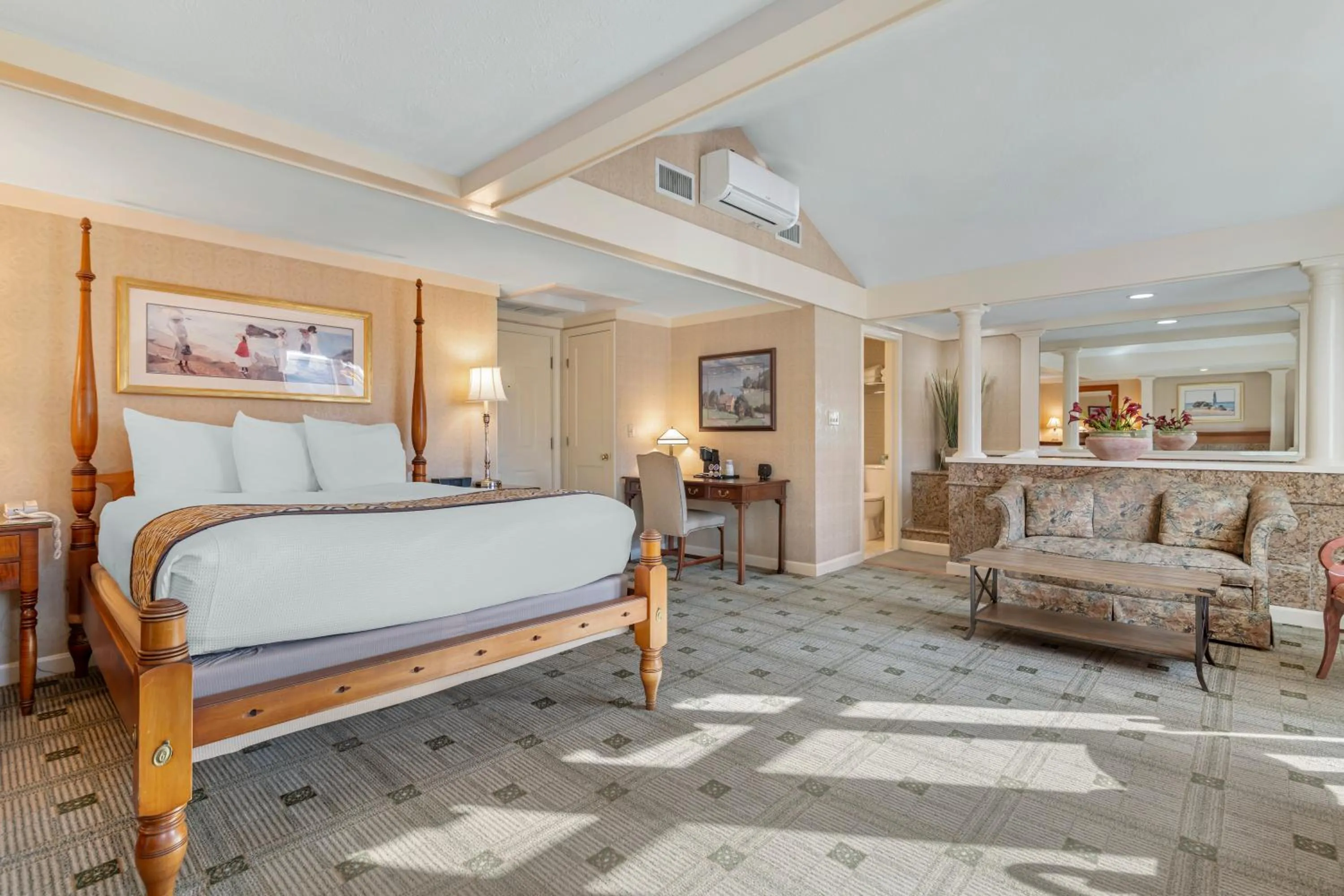 Presidential Suite in Meadowmere Resort