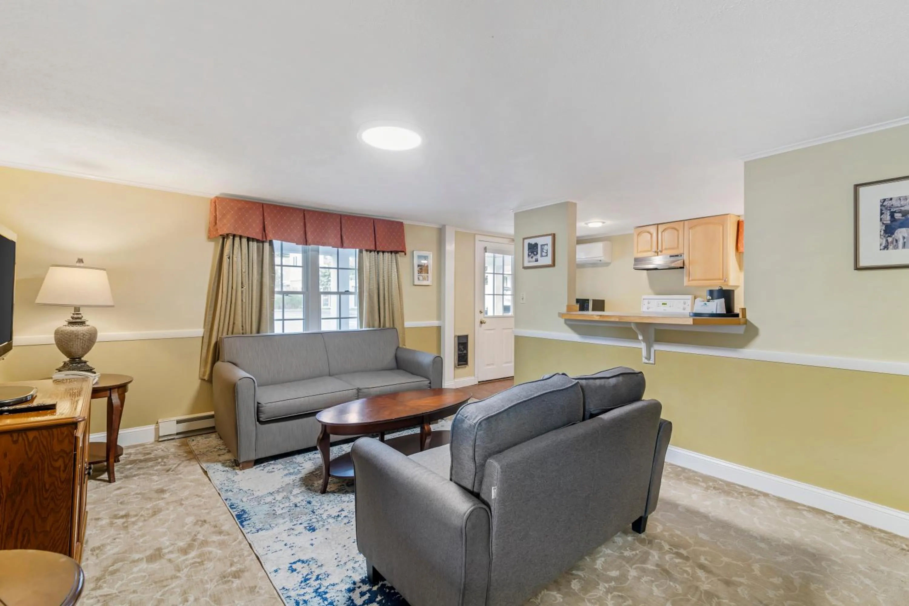 Two-Bedroom Apartment in Meadowmere Resort