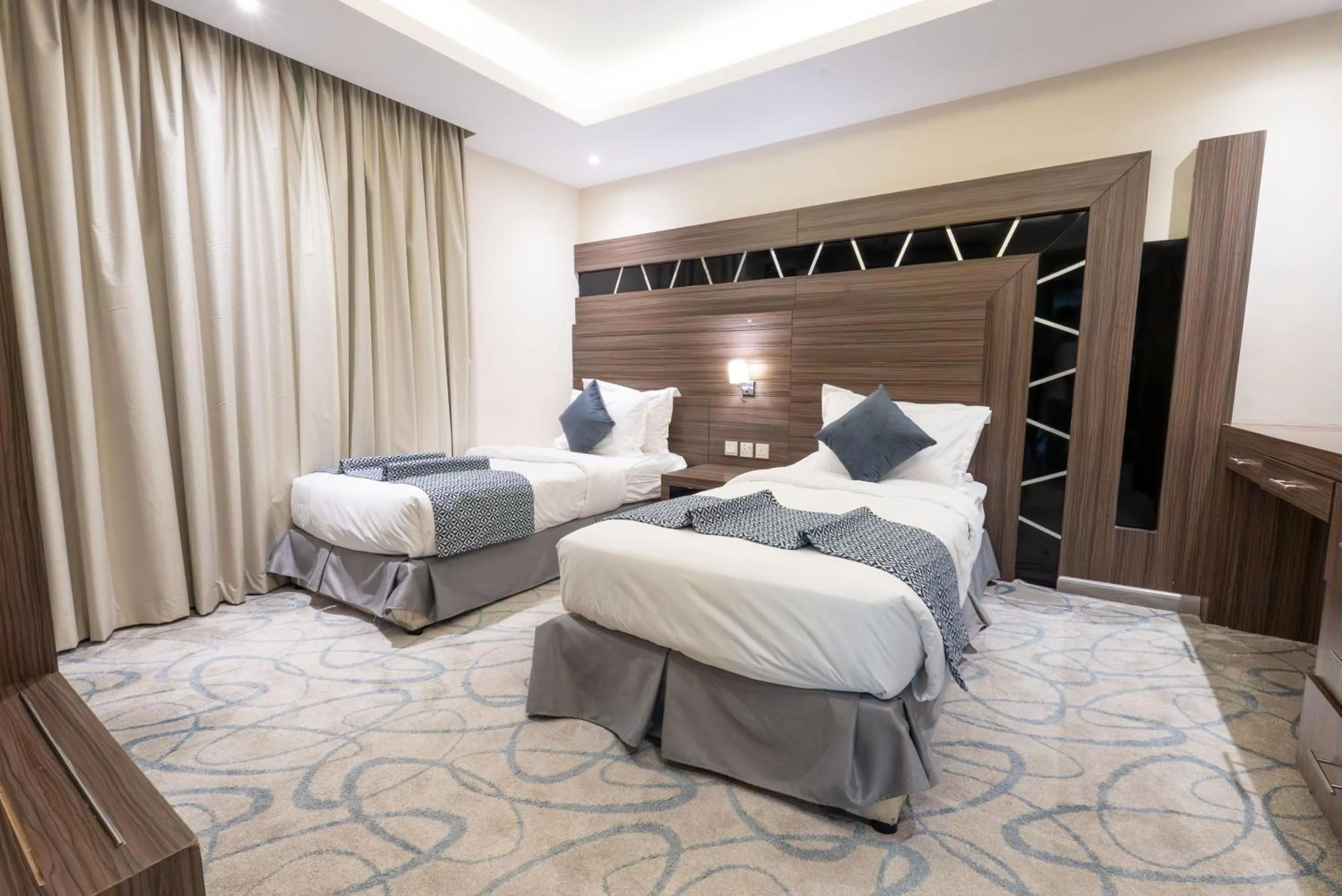 Deluxe Twin Room in Continent Sumou Hotel Al Khobar