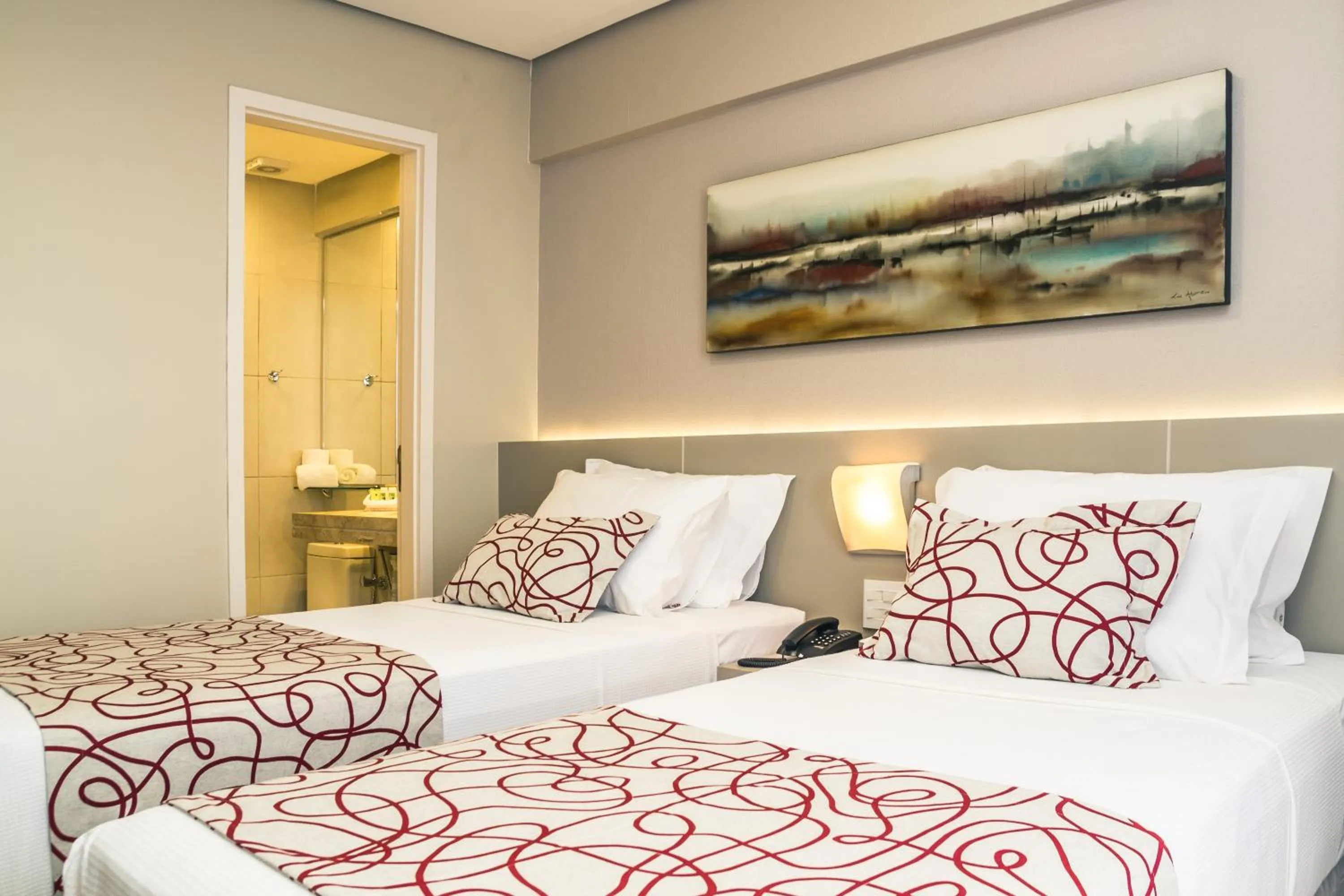 Lux Twin Room - single occupancy in Bristol Imperatriz Maranhao