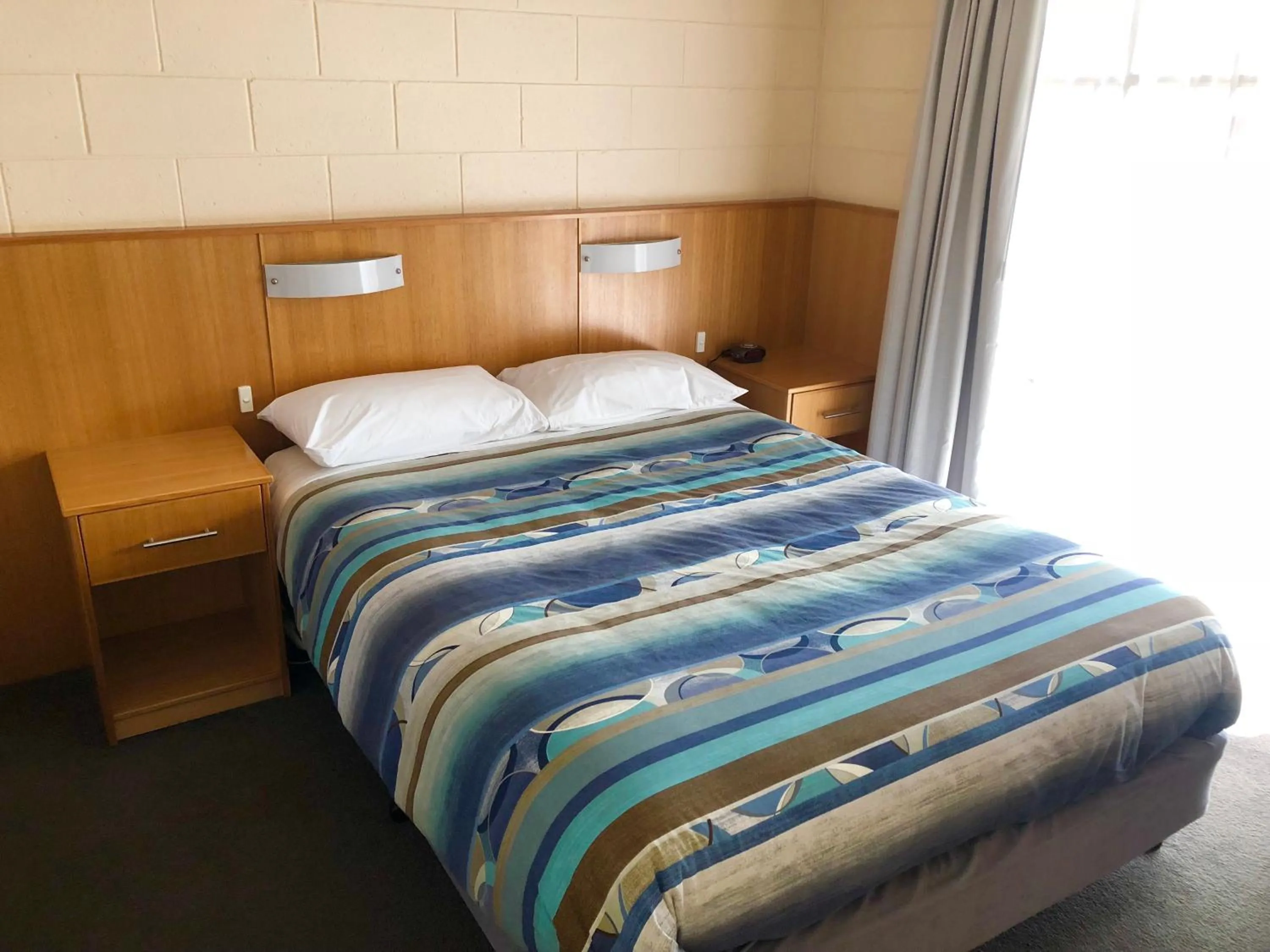 Basic Double Room in Sheffield Motor Inn