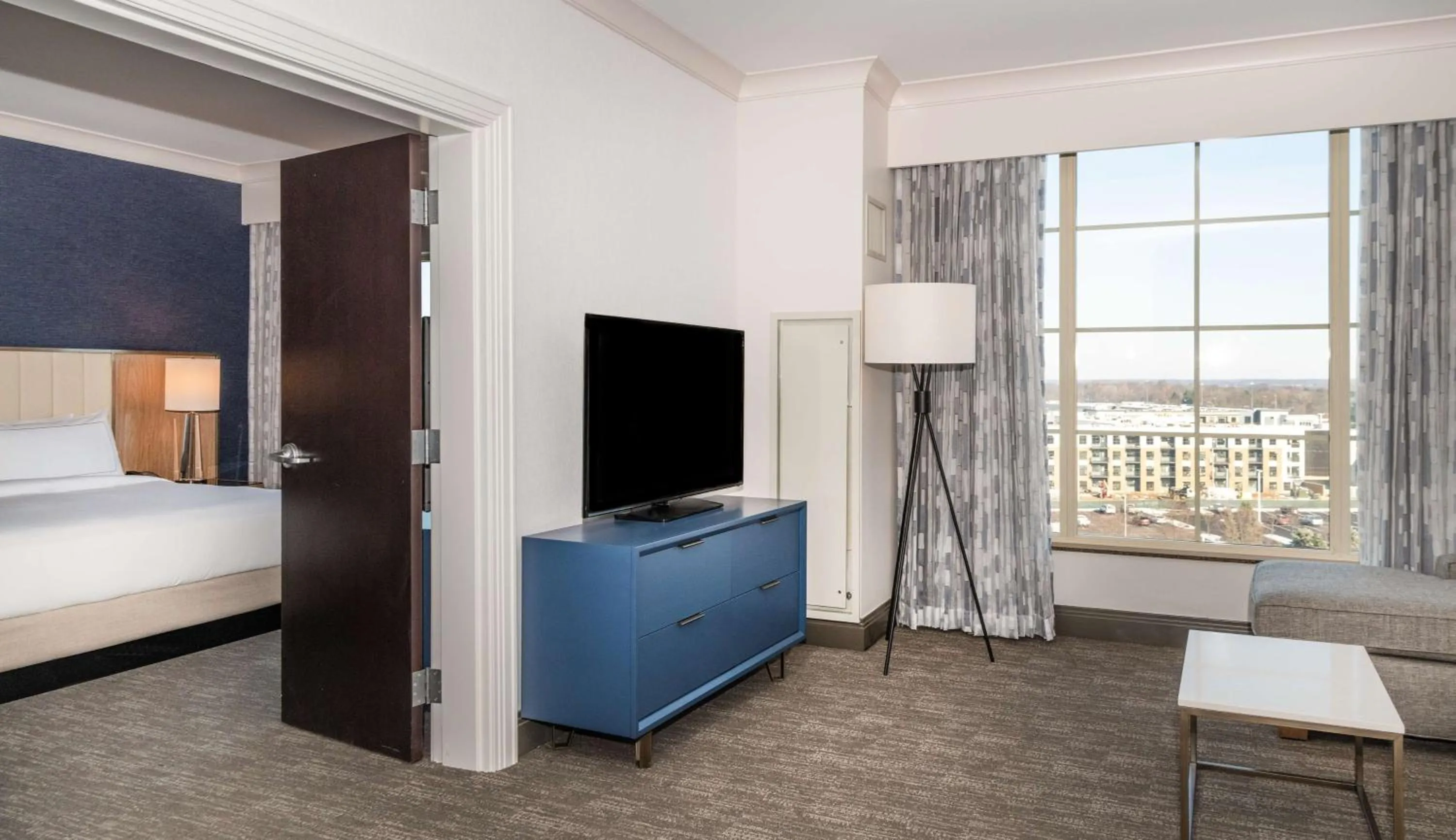 Executive Floor One Bedroom King Suite in Hilton Columbus/Polaris