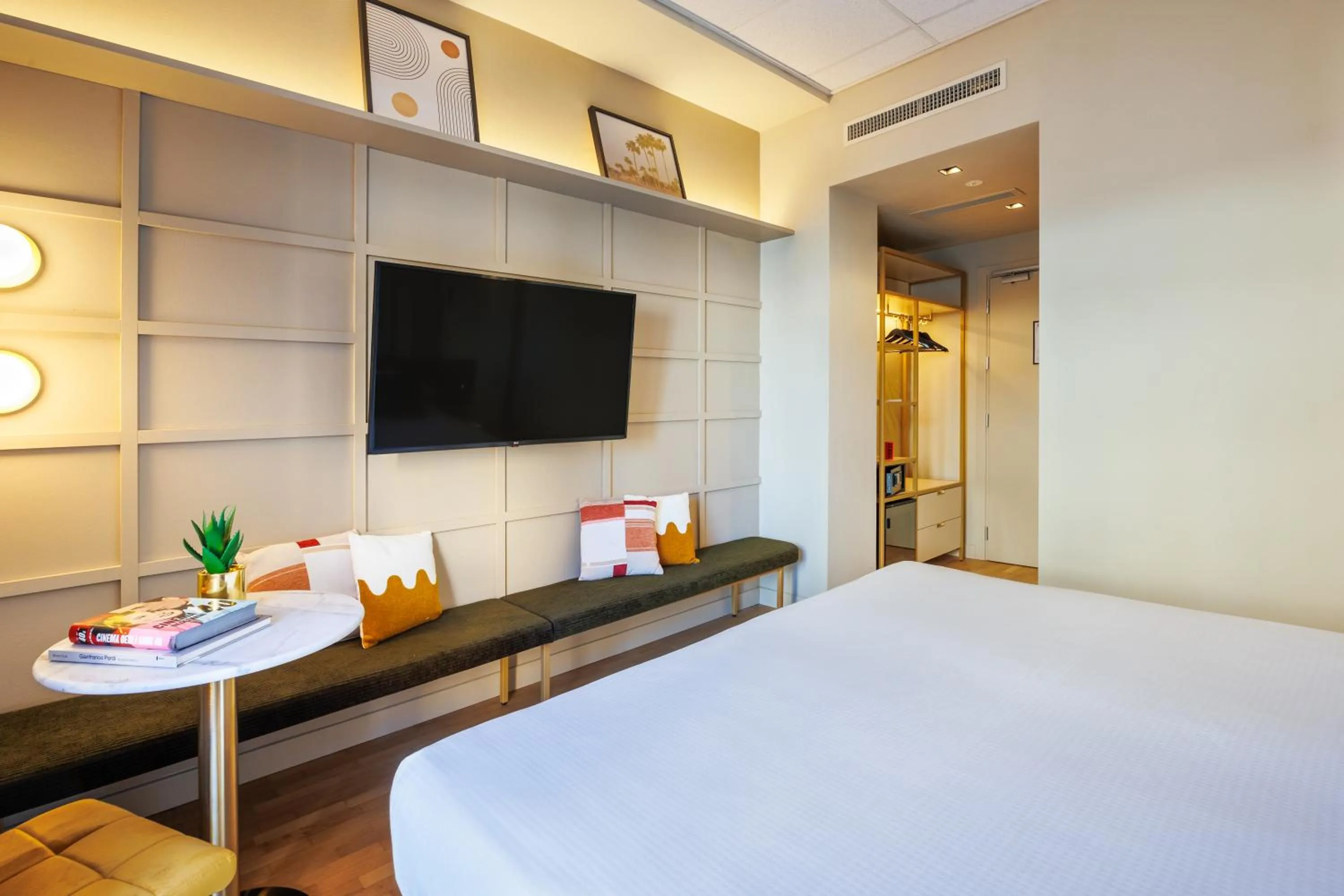 Paris - single occupancy - Sea Side View in Charlie in Pesaro