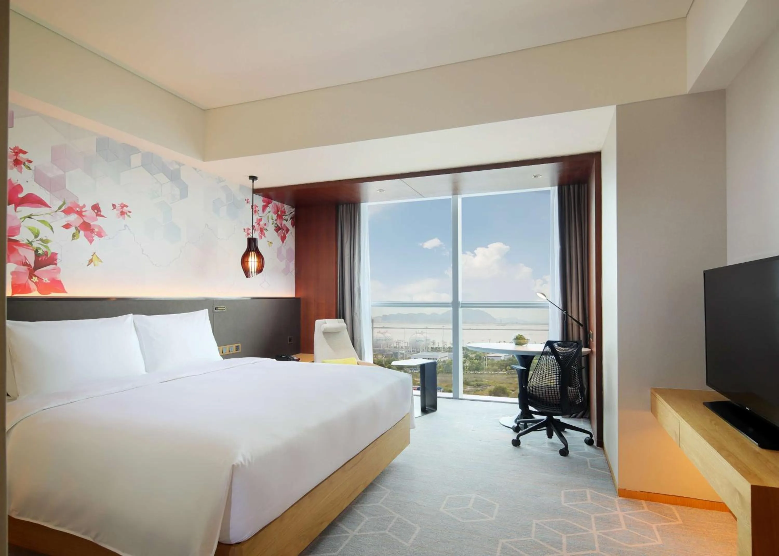 King Room with View in Hilton Garden Inn Zhuhai Hengqin