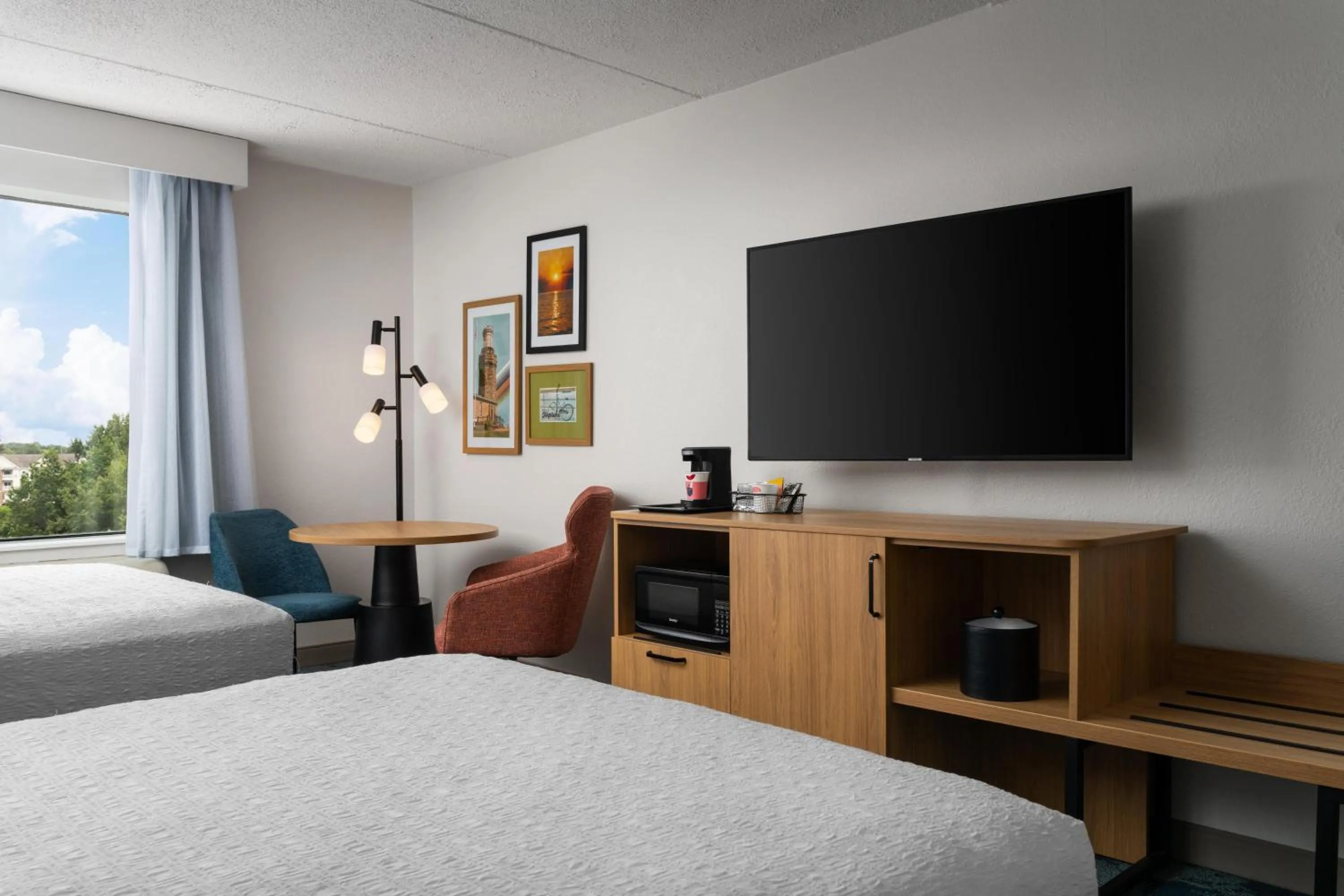 Queen Room with Two Queen Beds - Hearing Access/Non-Smoking in Hampton Inn Neptune