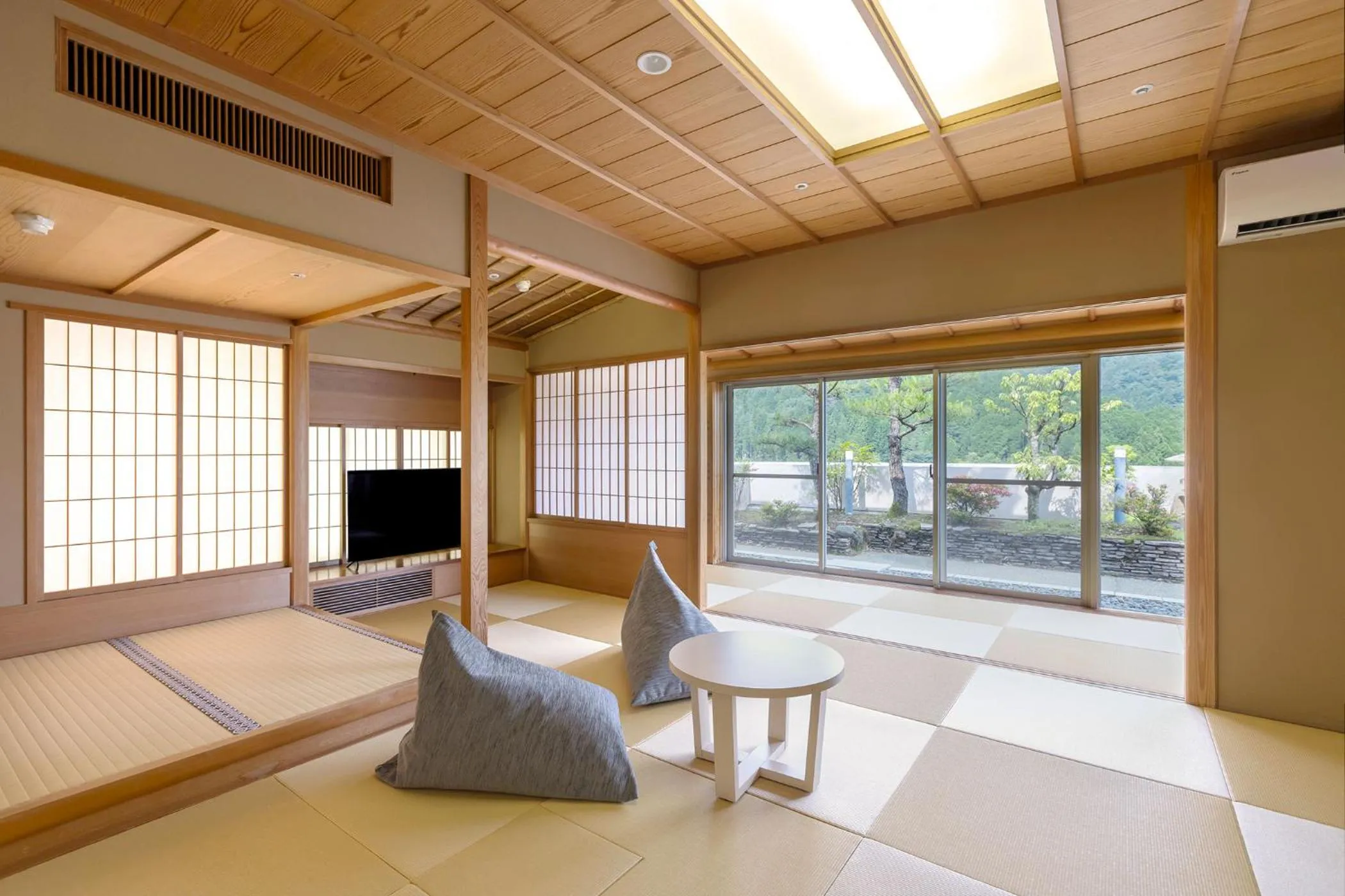 Suite Japanese-Western-Style-Room 135 square yards - Indoor Bath - Non-Smoking in TAOYA Gero