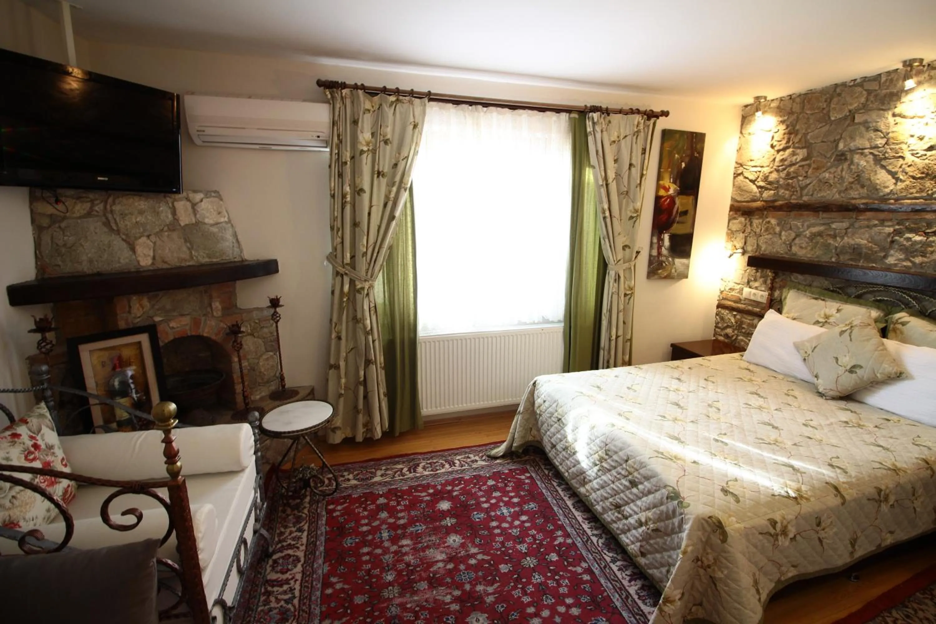 Economy Double or Twin Room in Fulya Pension