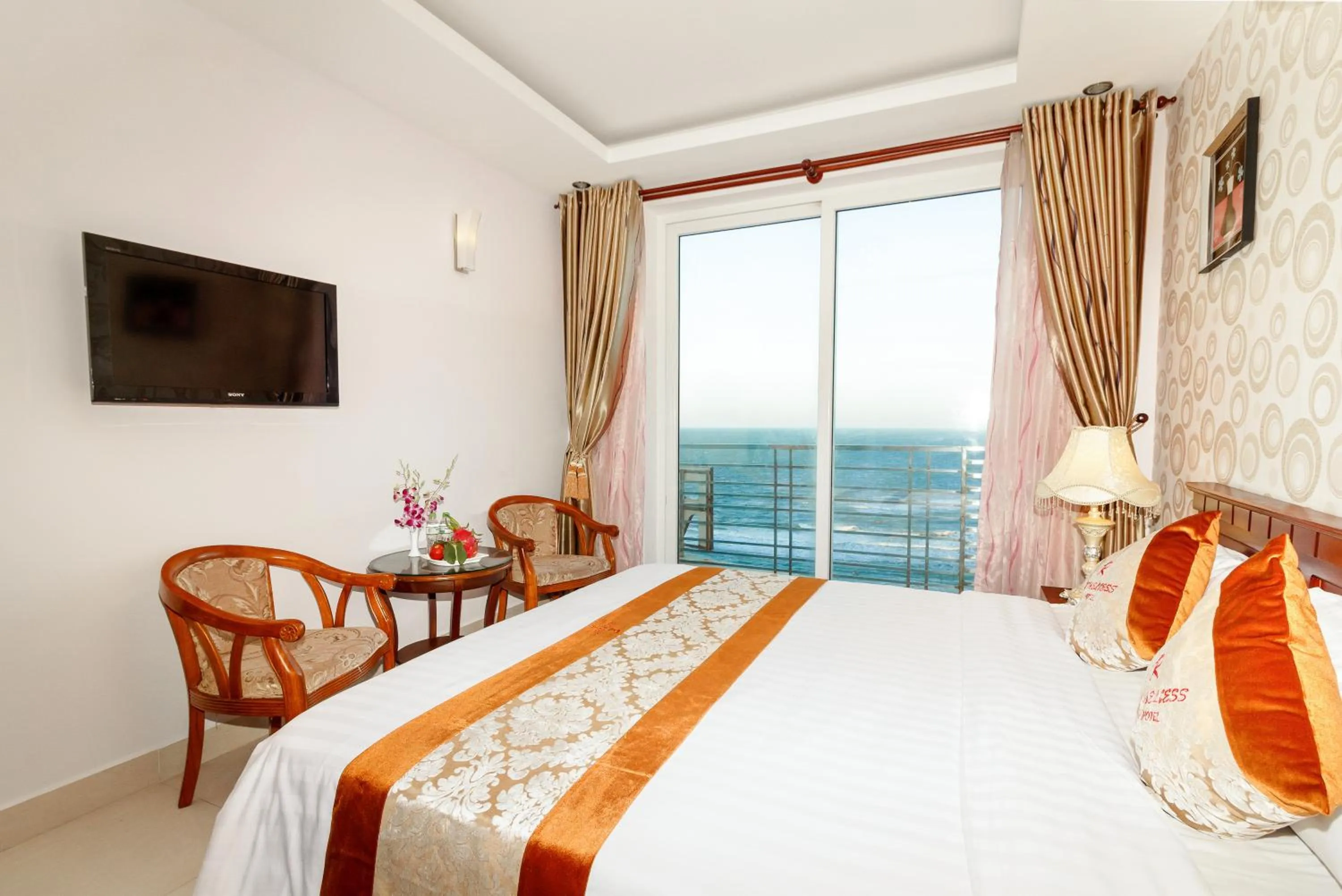 Deluxe Double or Twin Room with Sea View in Romeliess Hotel