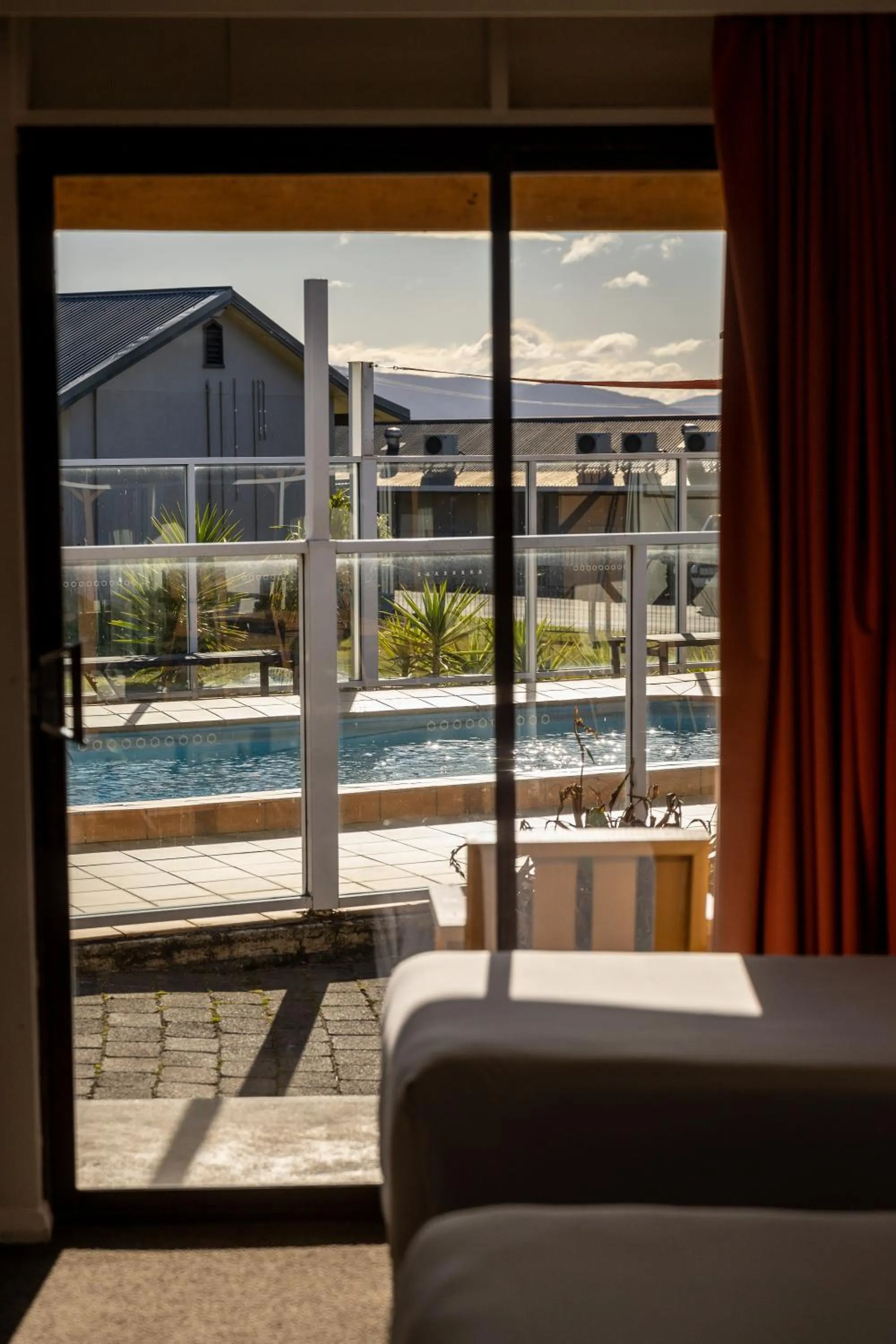 Twin Room with Poolside in Beachfront Bicheno