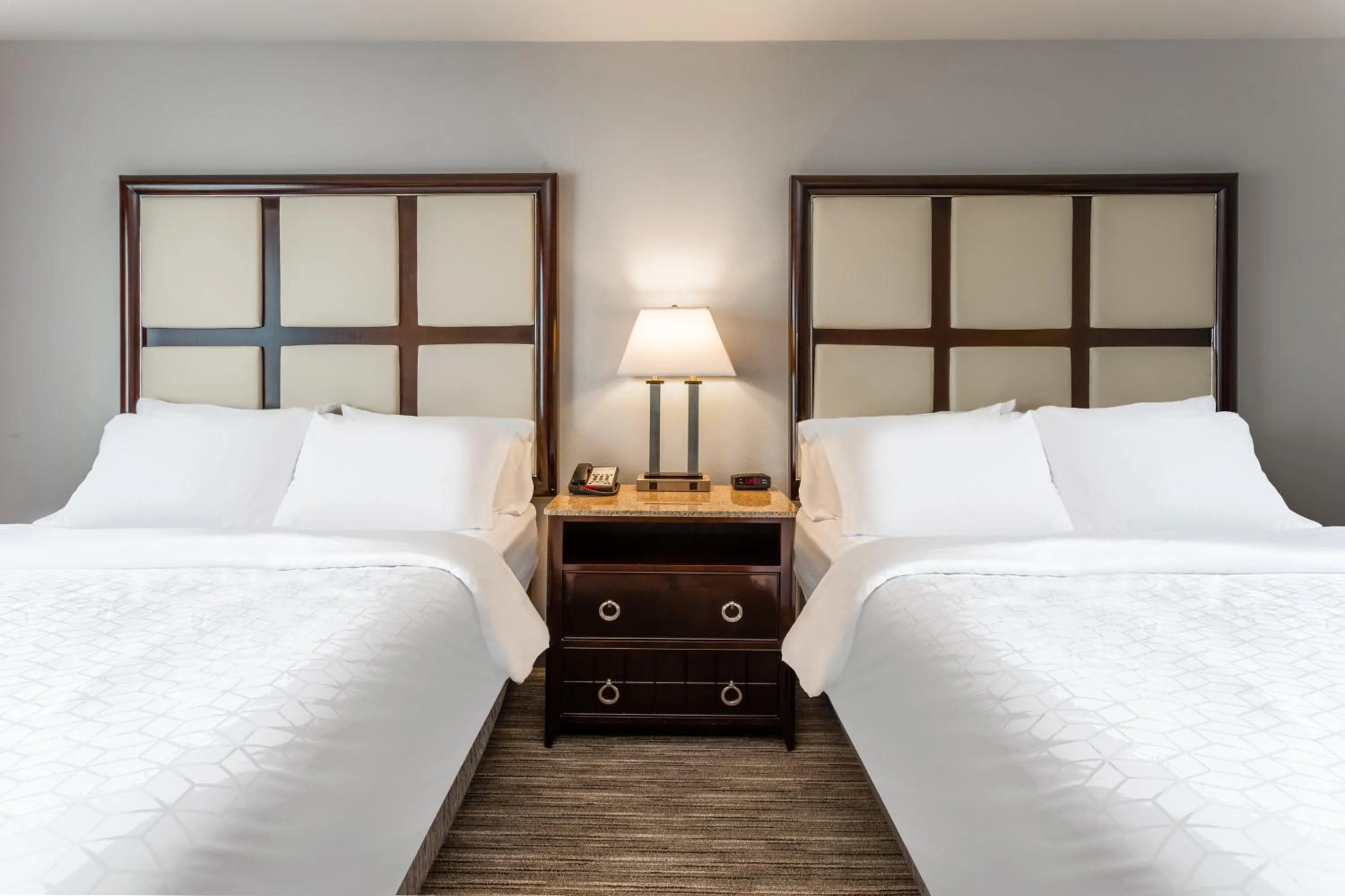 Standard Room with Two Queen Beds in Holiday Inn Express - Albert Lea by IHG
