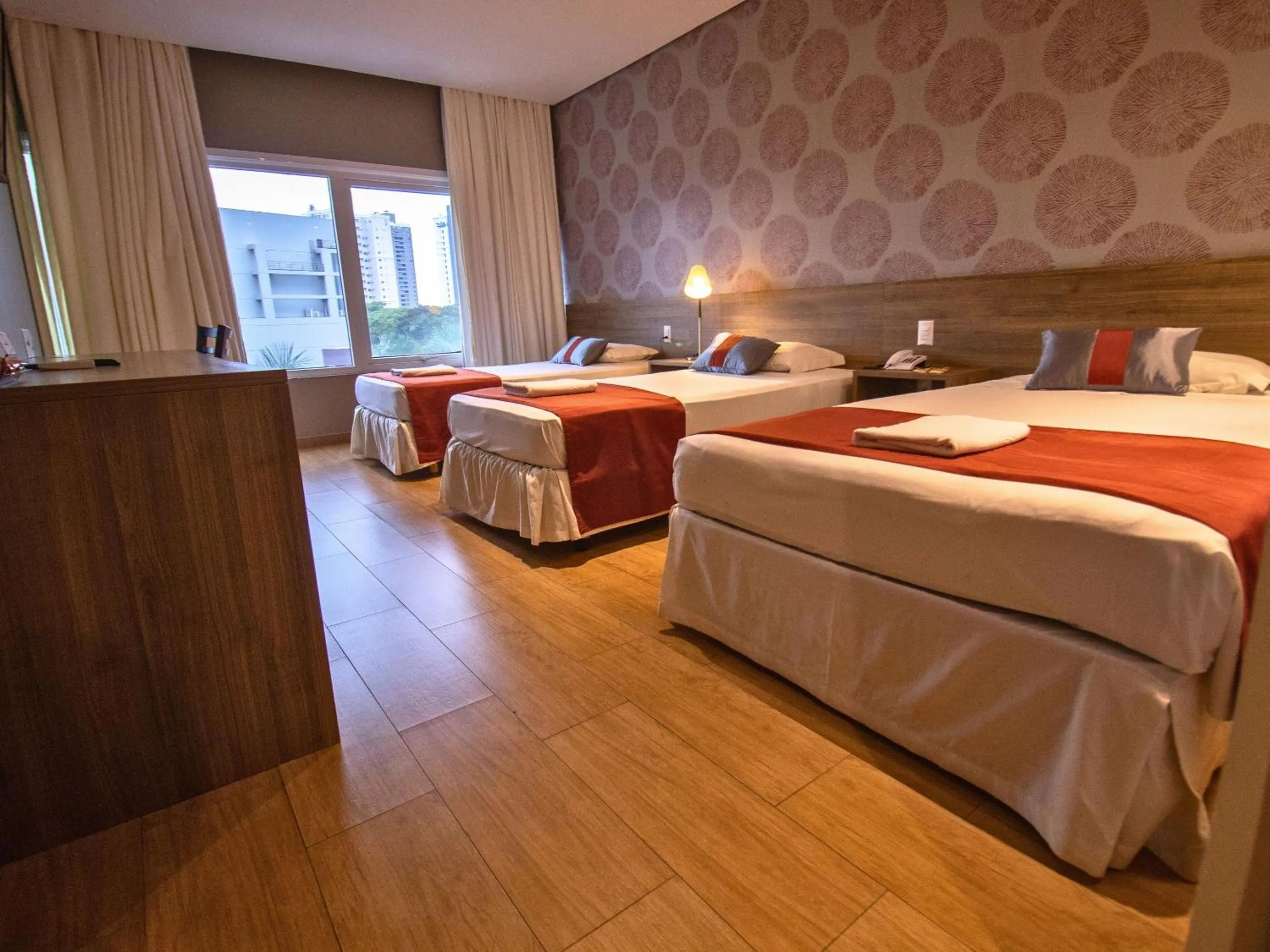 Triple Room with Three Single Beds in Continental Inn