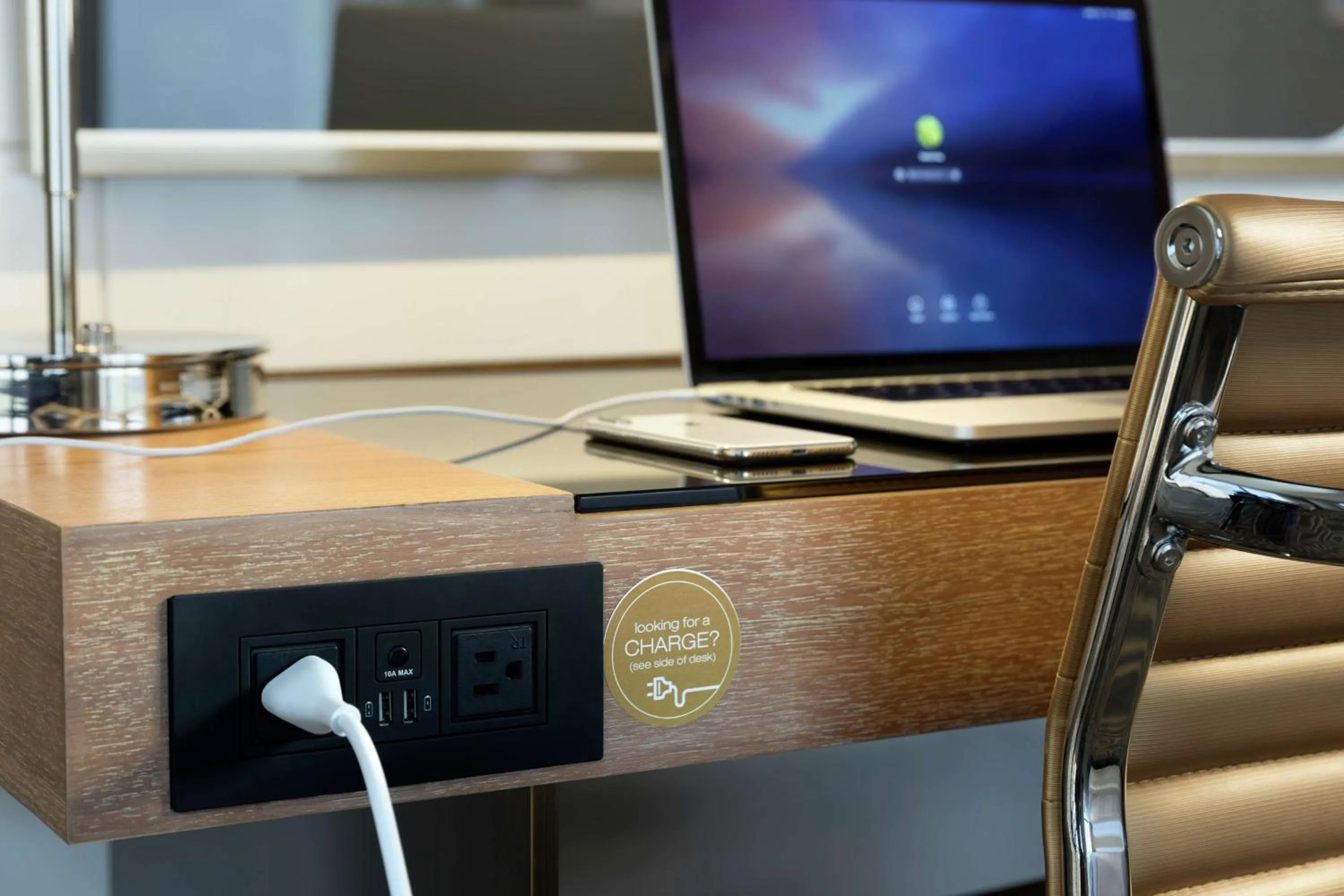 Junior King Suite - Non-Smoking in DoubleTree by Hilton Hotel Dallas Campbell Centre