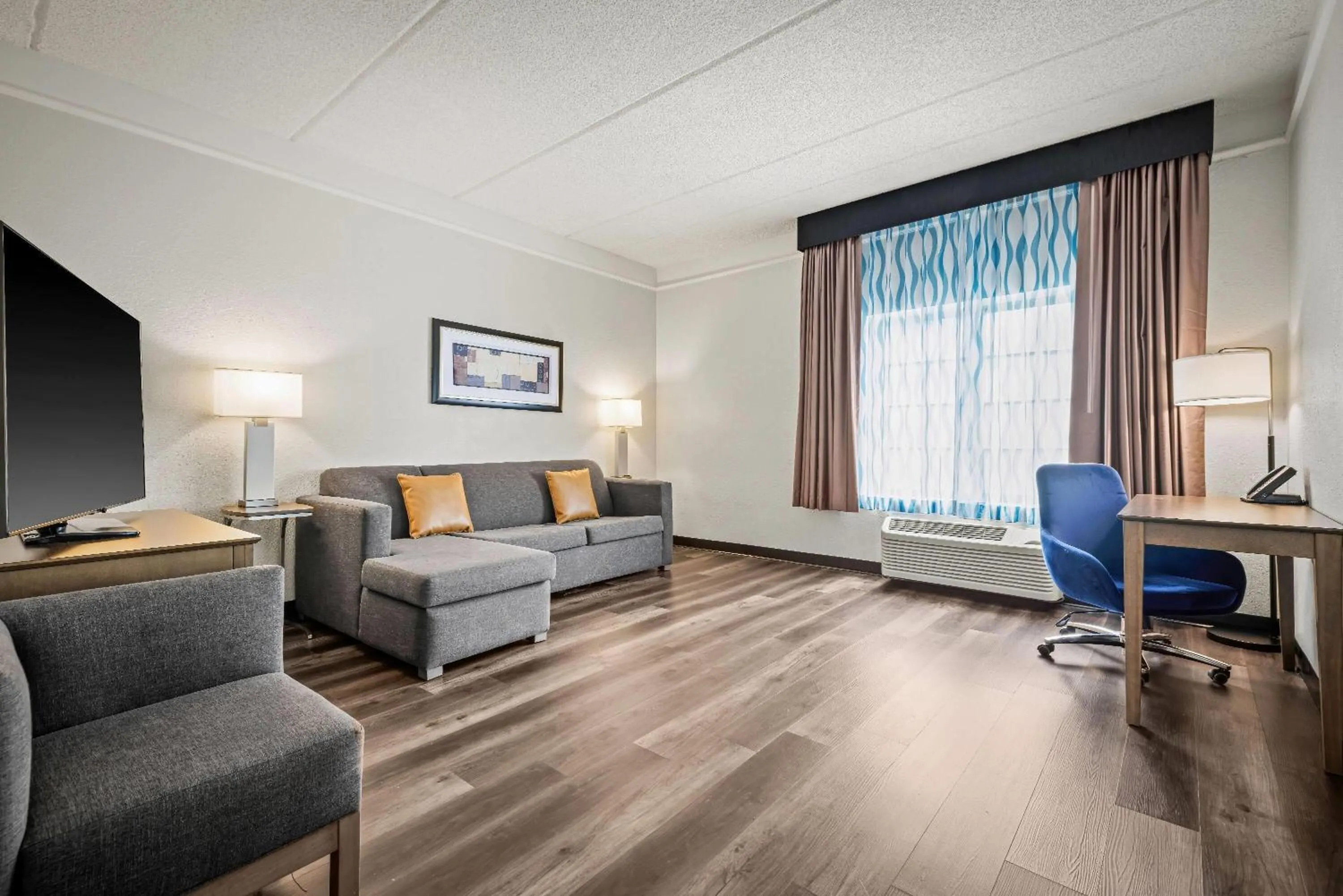 One-Bedroom King Suite - Non-Smoking in La Quinta by Wyndham Miami Airport West