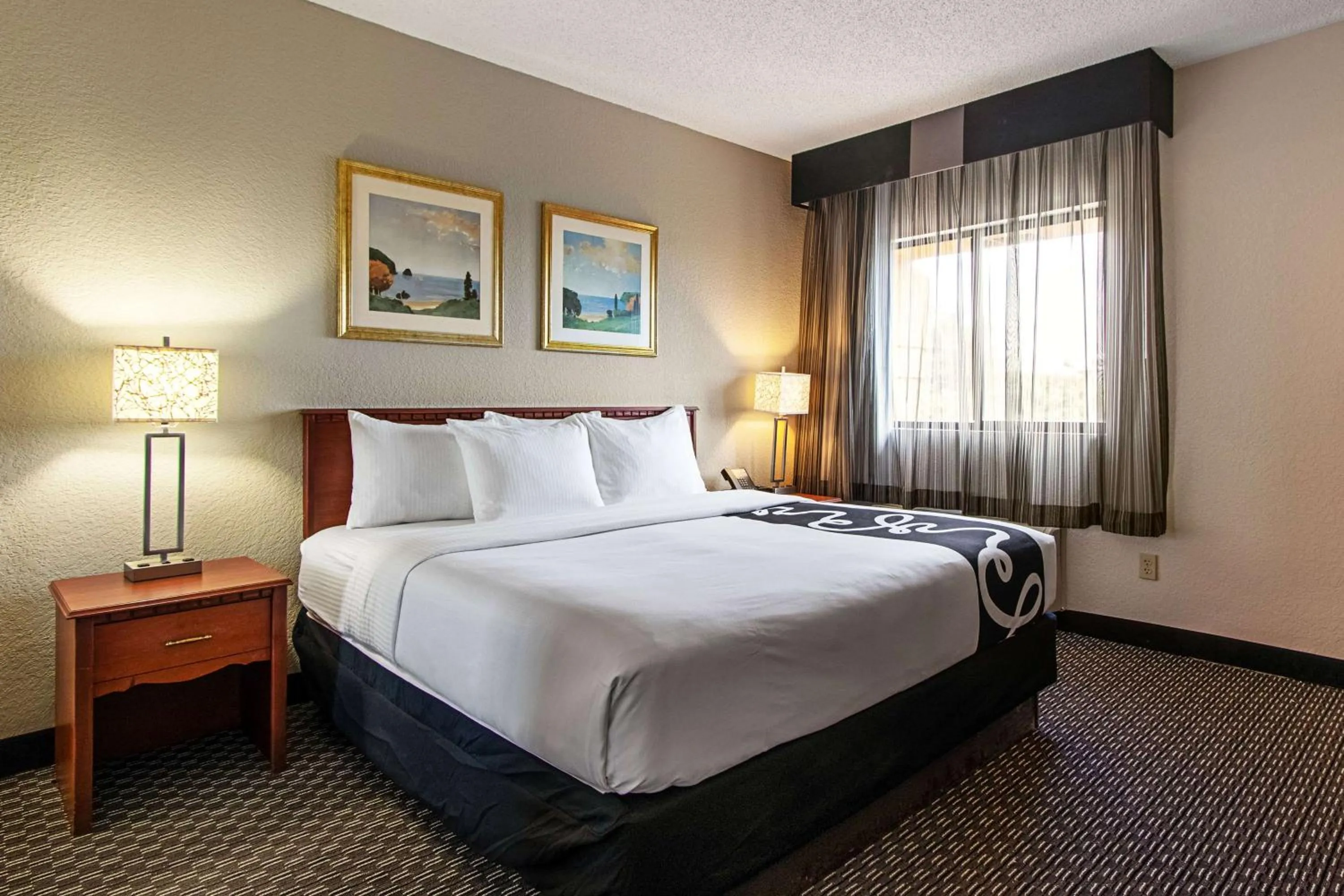 One-Bedroom King Suite - Non-Smoking in La Quinta Inn by Wyndham Ft. Lauderdale Tamarac East