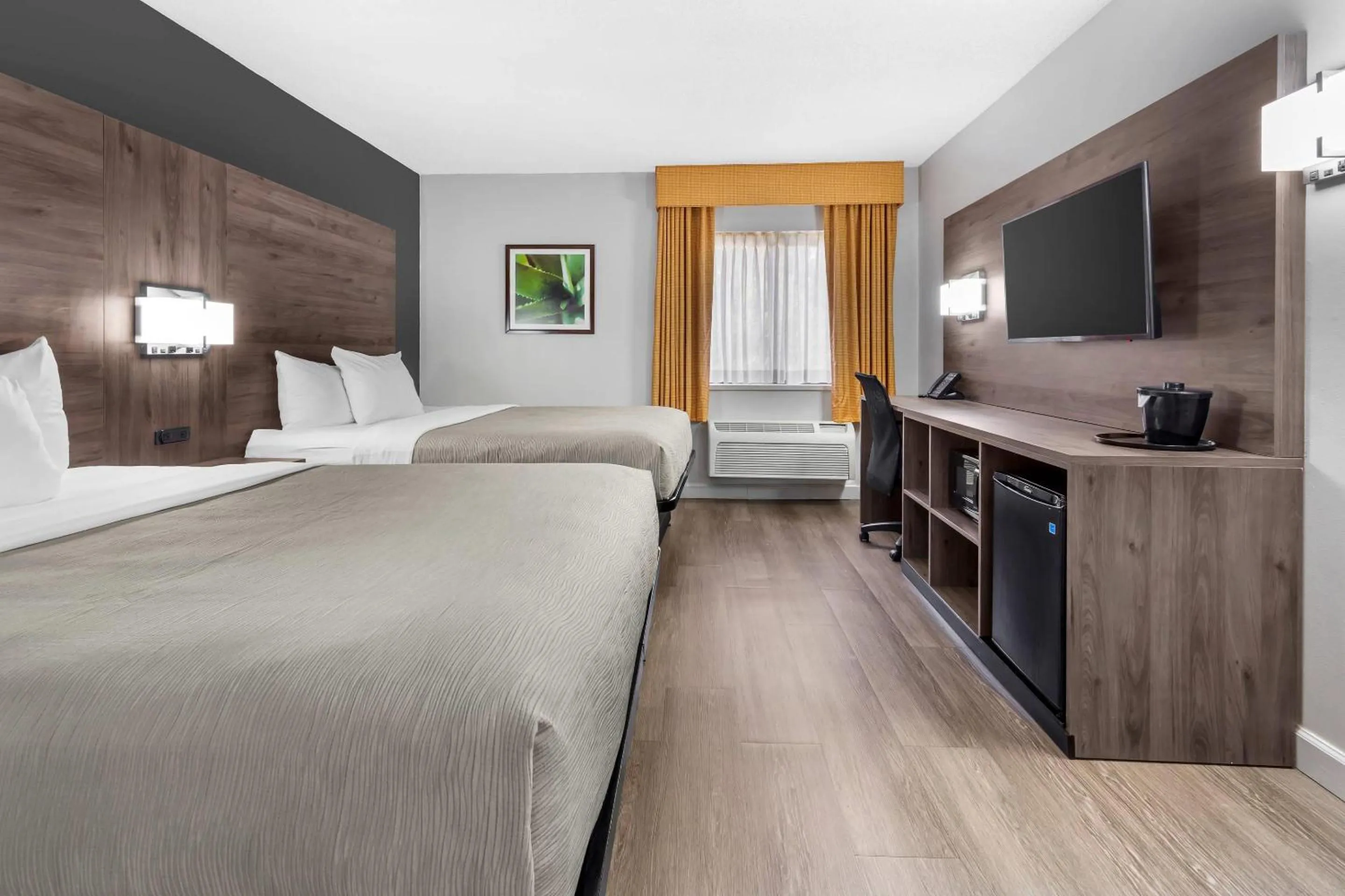 Queen Room with Two Queen Beds - Non Smoking in Quality Inn & Suites Raleigh Durham Airport