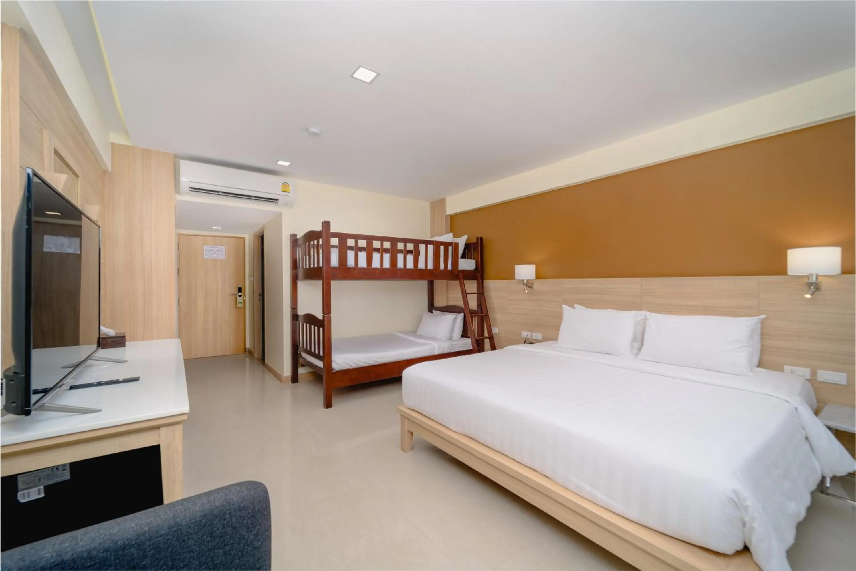 Deluxe Double Room & Bunk Bed in Aonang Buri Resort