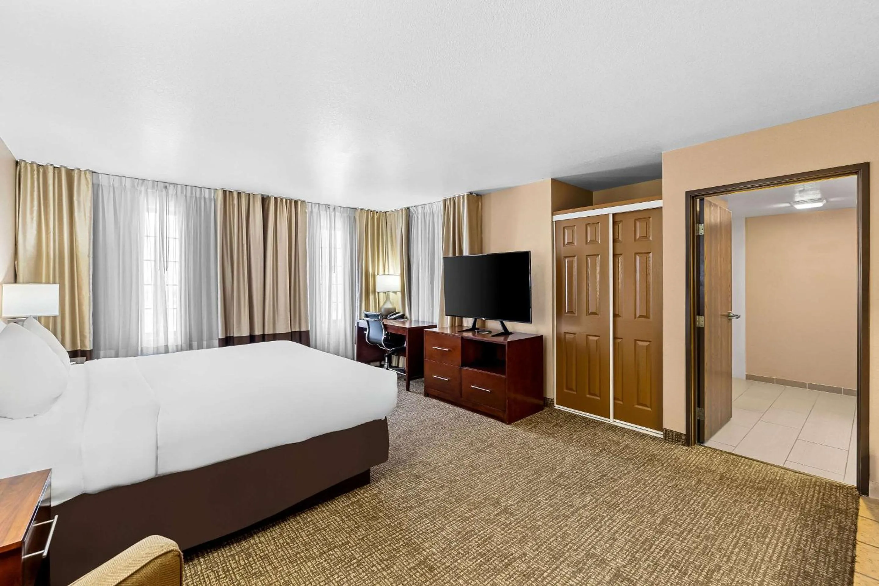 King Room in Comfort Inn Benson near Kartchner Caverns