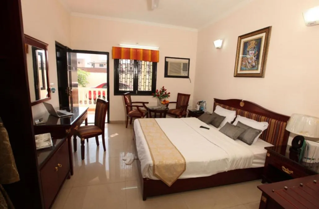 Deluxe Double Room in Hotel Kridha Residency - Opposite Prem Mandir Vrindavan