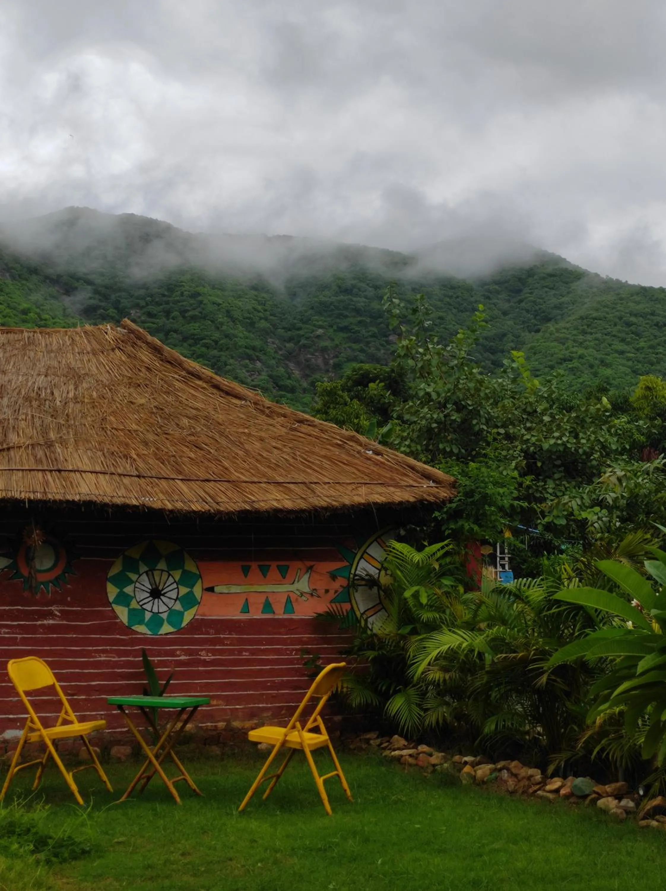Bed in 8-Bed Mixed Dormitory Room in Namaste India