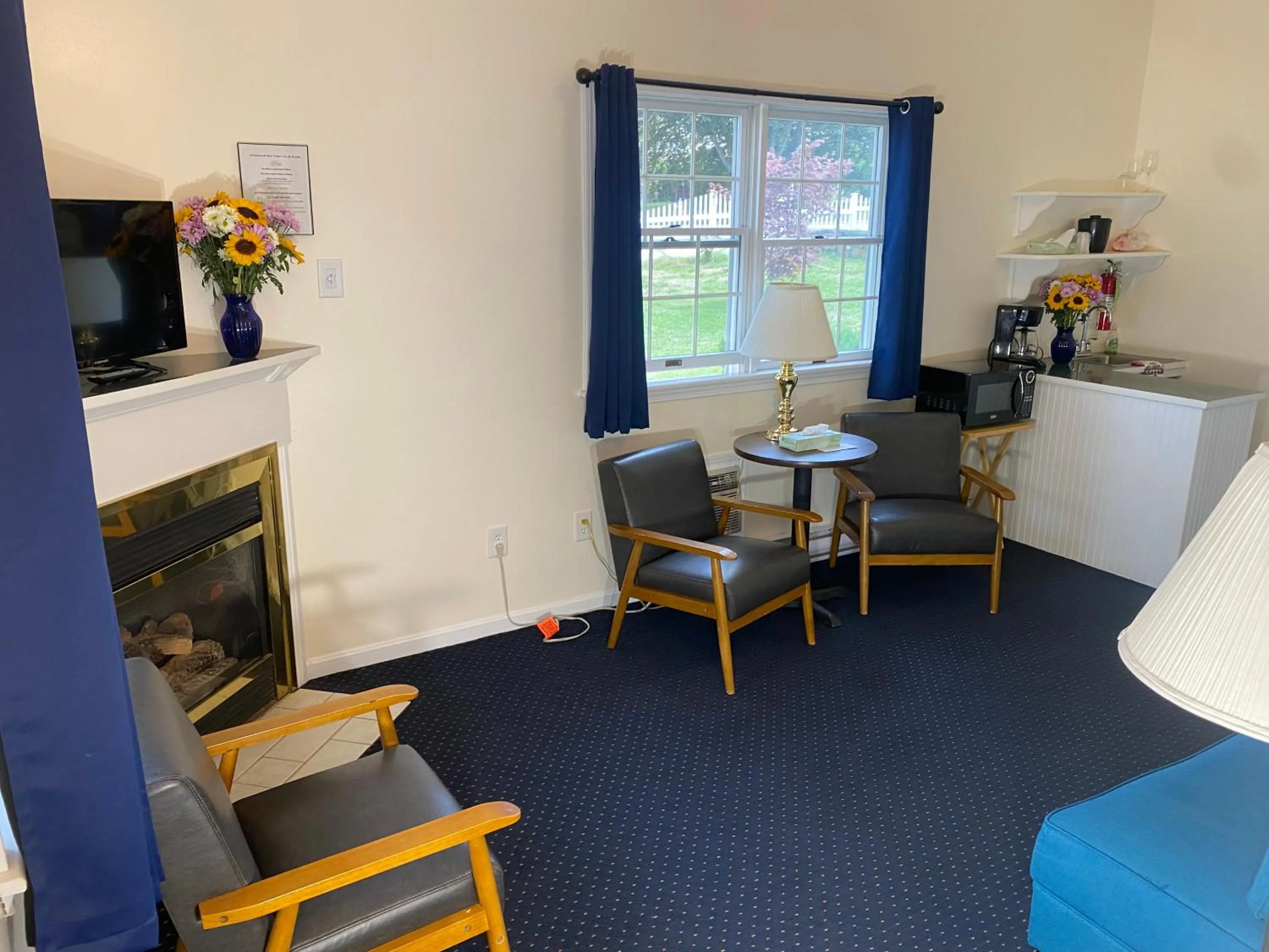 Two-Bedroom Suite in Taber Inn