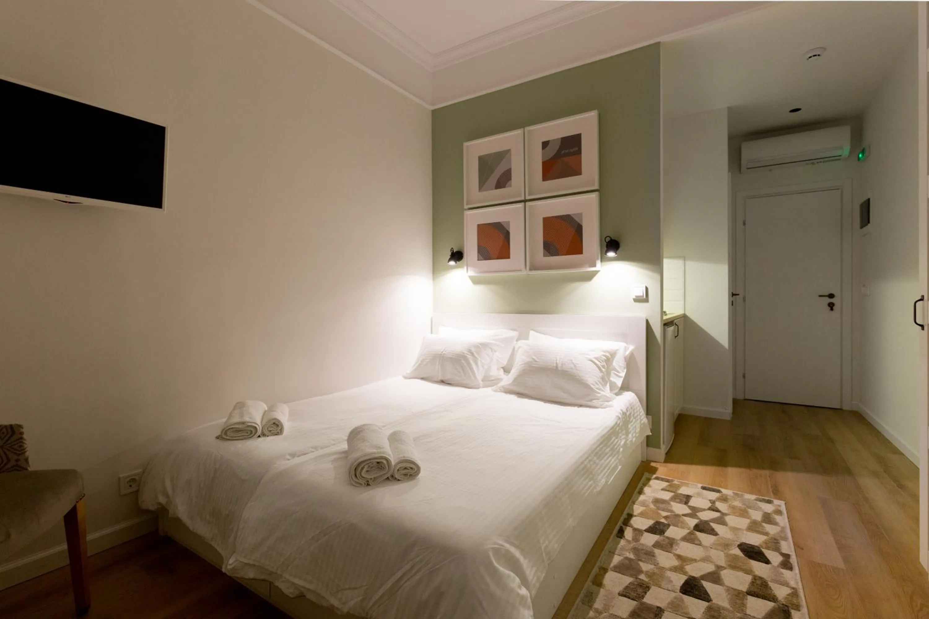 Standard Studio in Dinostratus House