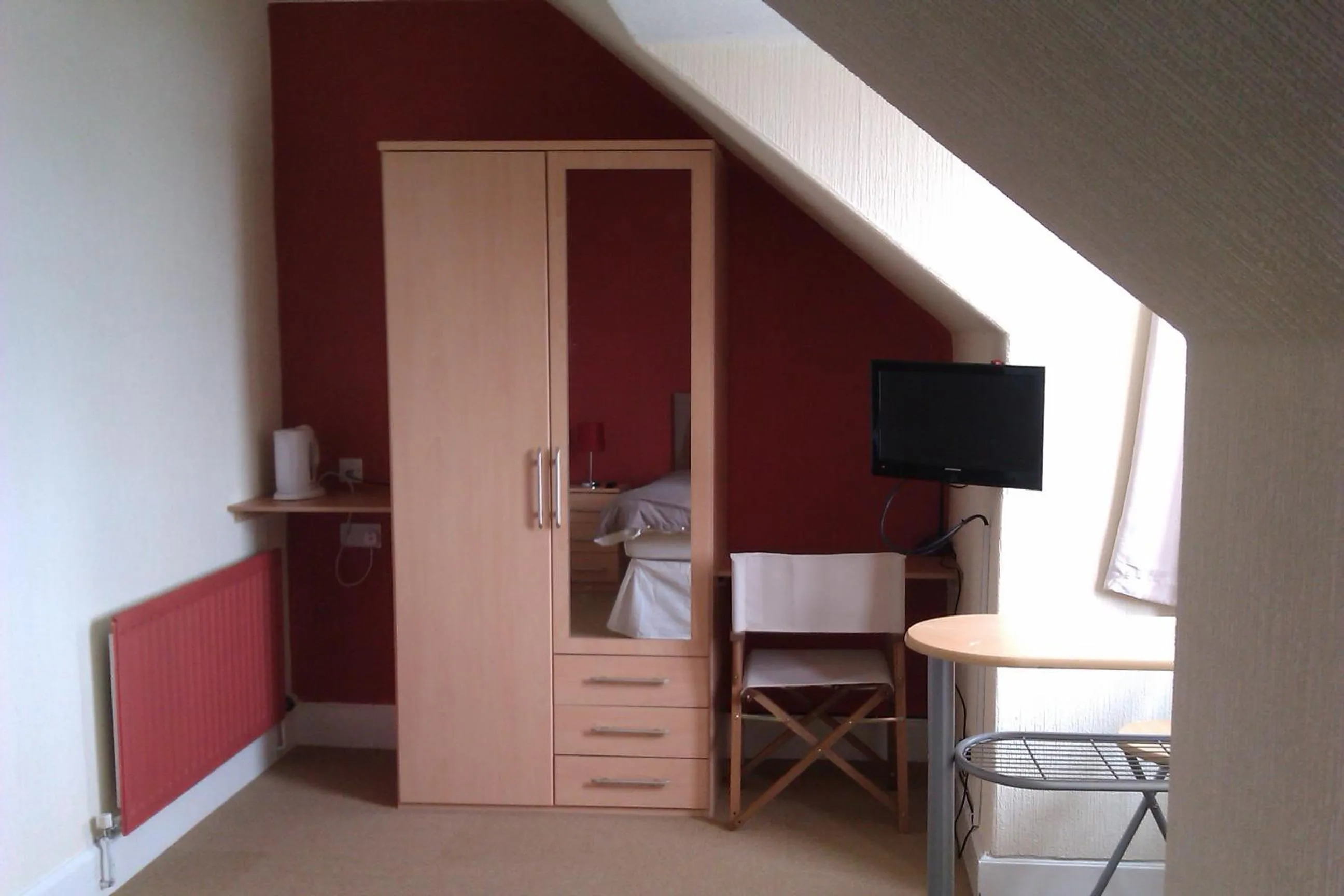 Single Room with Private Bathroom in Harbour House Bed & Breakfast - Wick