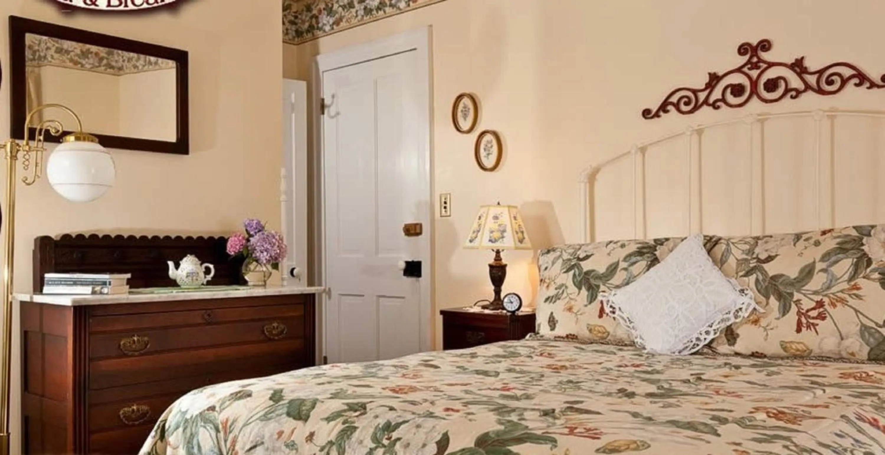 Double Room (The Virginia) in Brickhouse Inn B&B