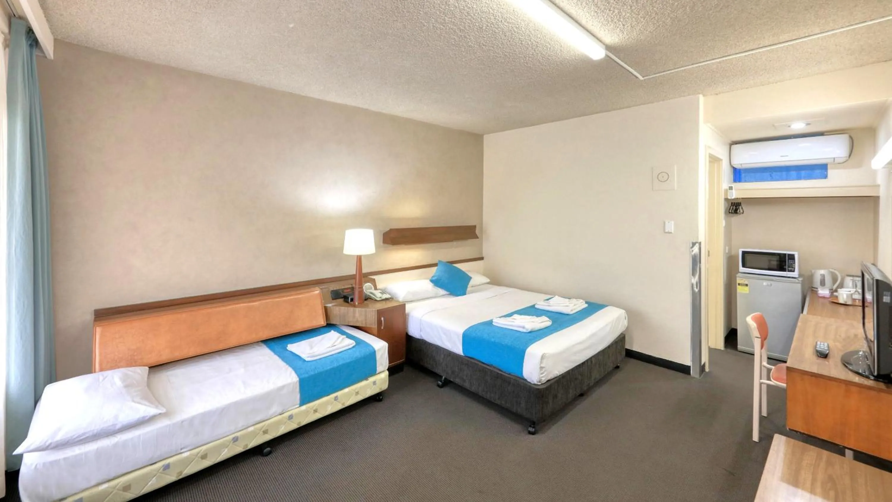 Standard Twin Room in Goulburn Central Motel