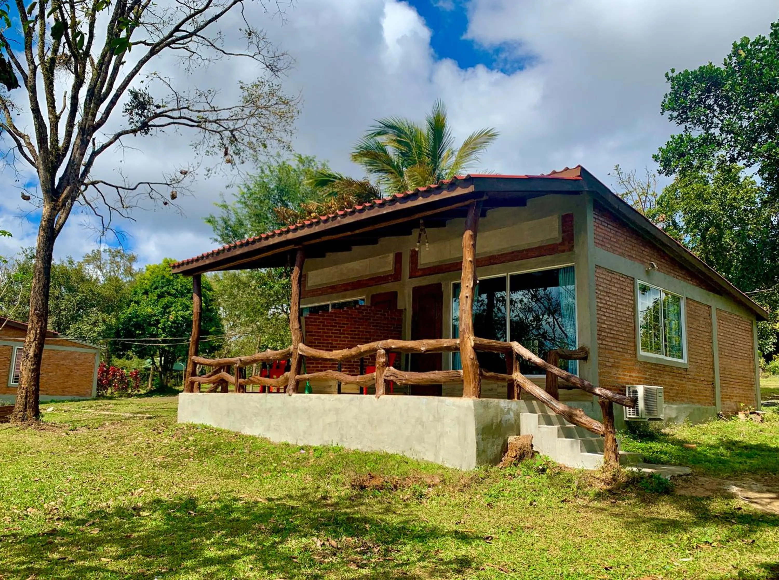 Deluxe Double Room with Balcony in Nature Lodge