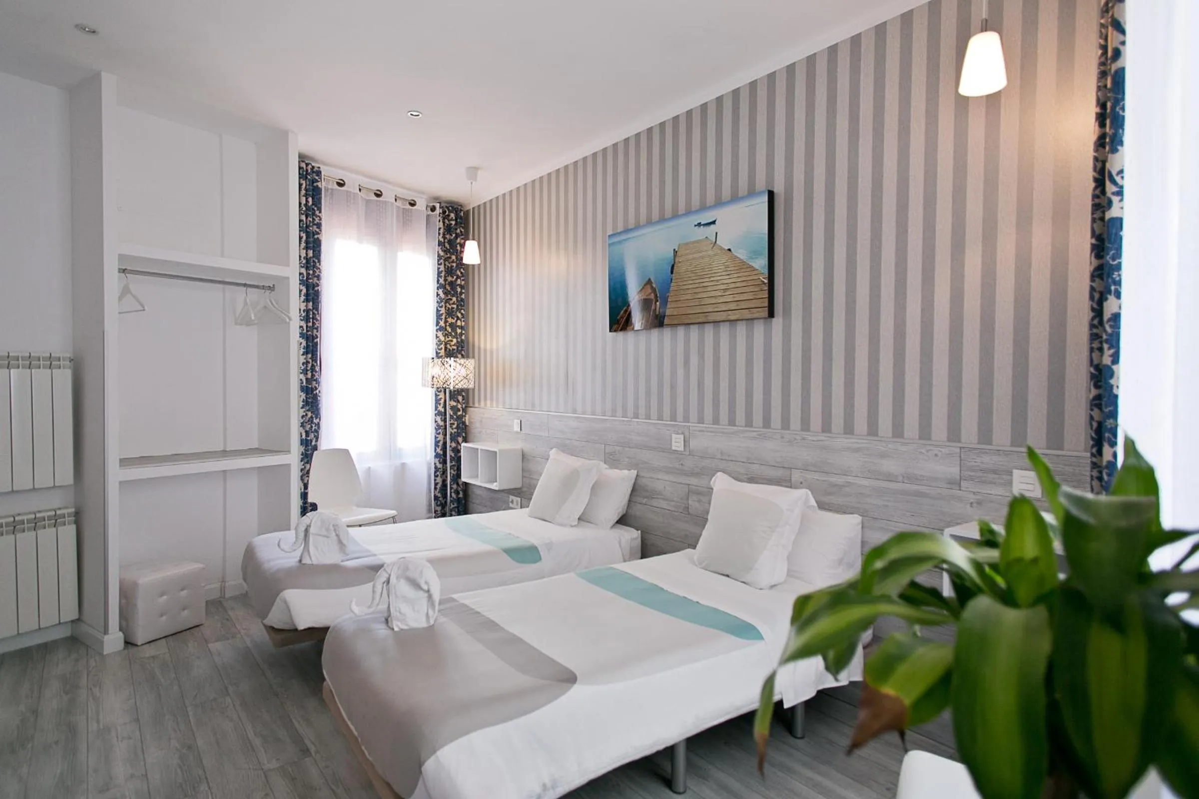 Interior Twin Room. in Hostal Main Street Madrid