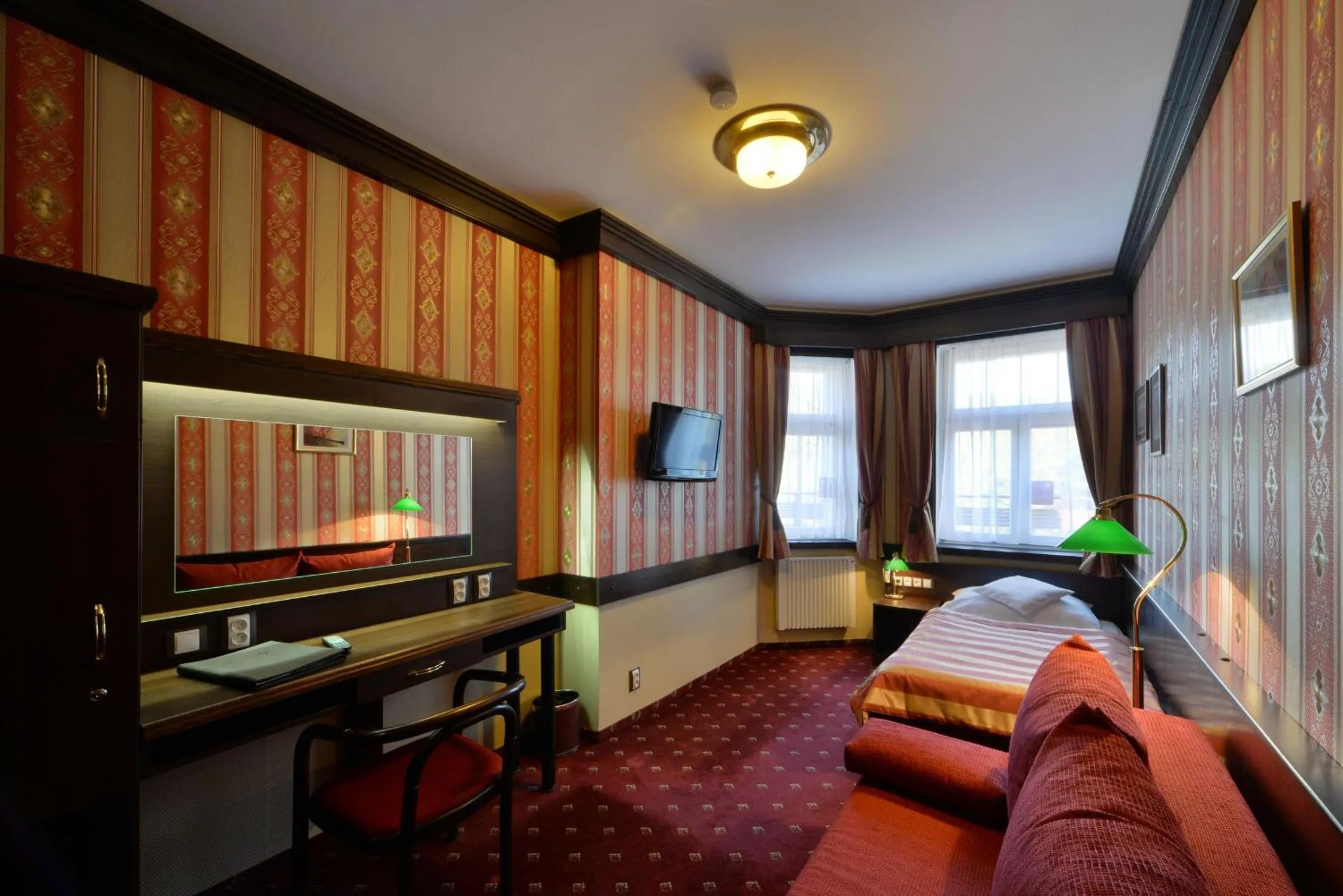 Single Room in Hotel Berg