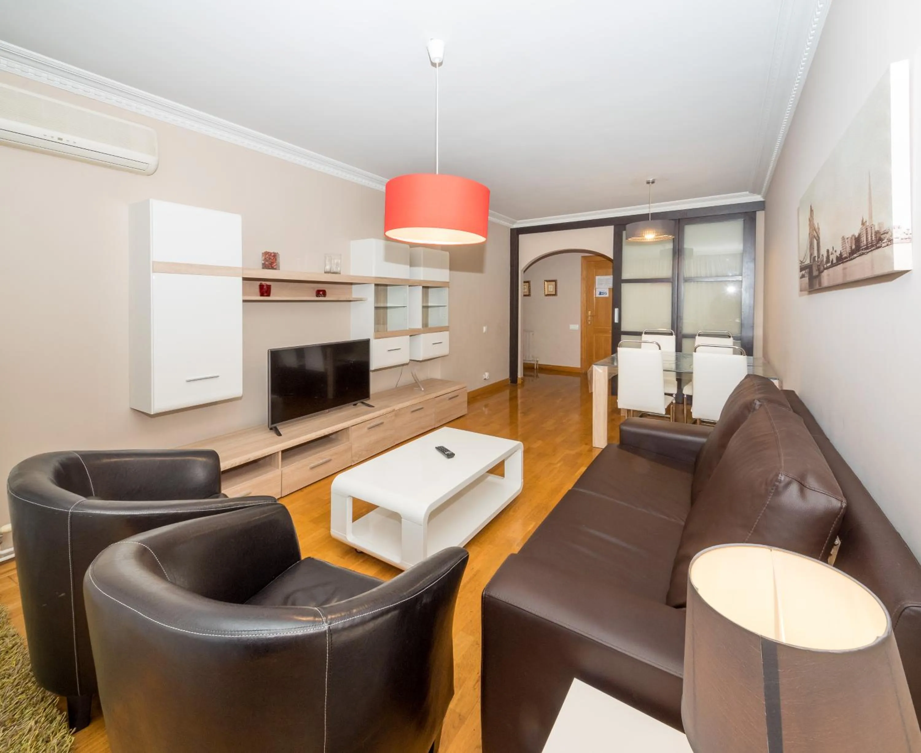 Three-Bedroom Apartment in Gestión de Alojamientos Apartments